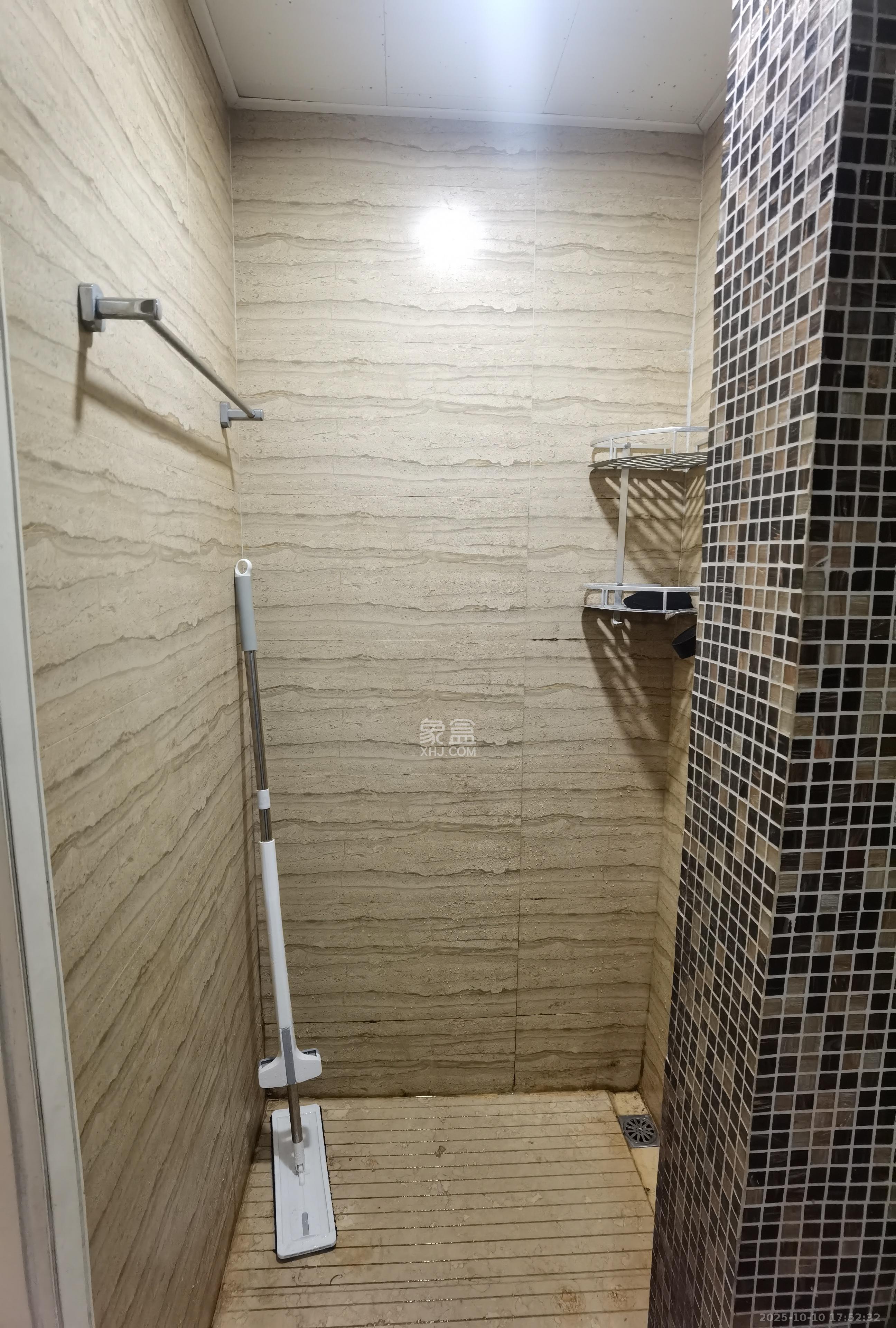 米兰春天  1室1厅1卫    1000.0元/月室内图