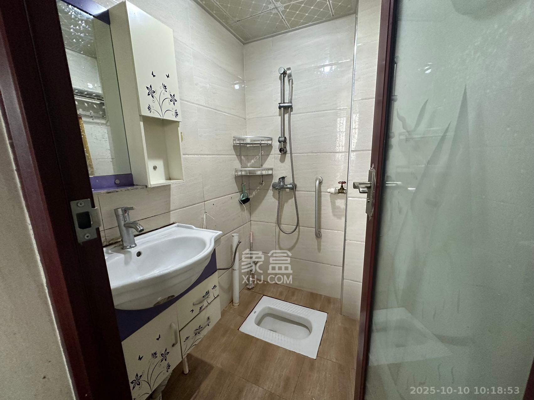 上河国际C区 1室1厅1卫 1800.0元/月 上河国际C区 1室1厅1卫 1800.0元/月室内图