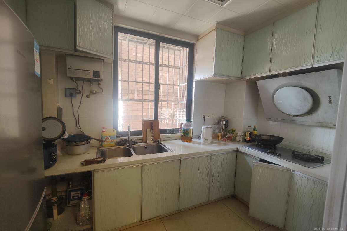 尚格名城香榭丽舍 2室2厅1卫 1500.0元/月 尚格名城香榭丽舍 2室2厅1卫 1500.0元/月室内图