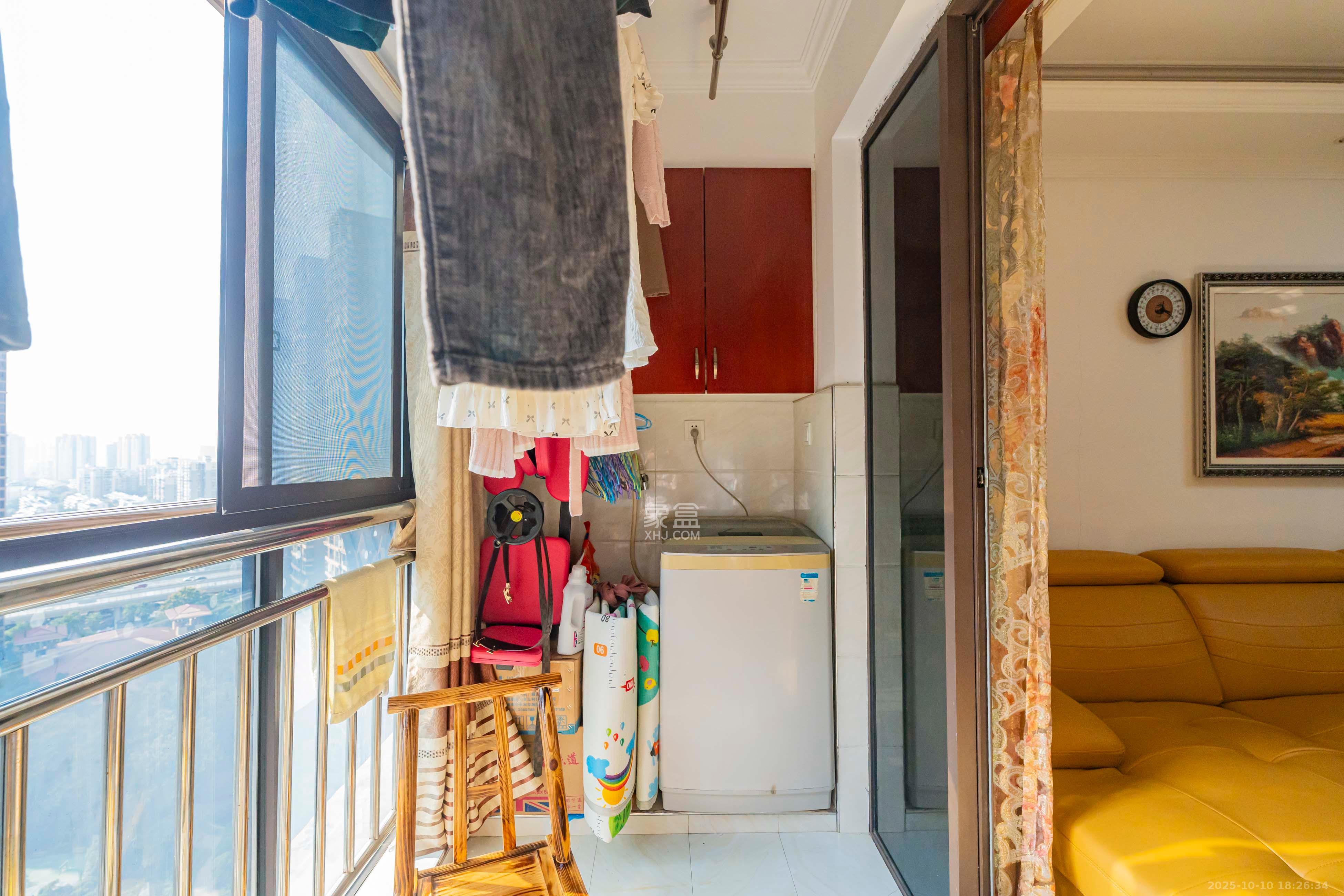 海洋半岛（月珑湾）  3室2厅1卫    87.0万阳台