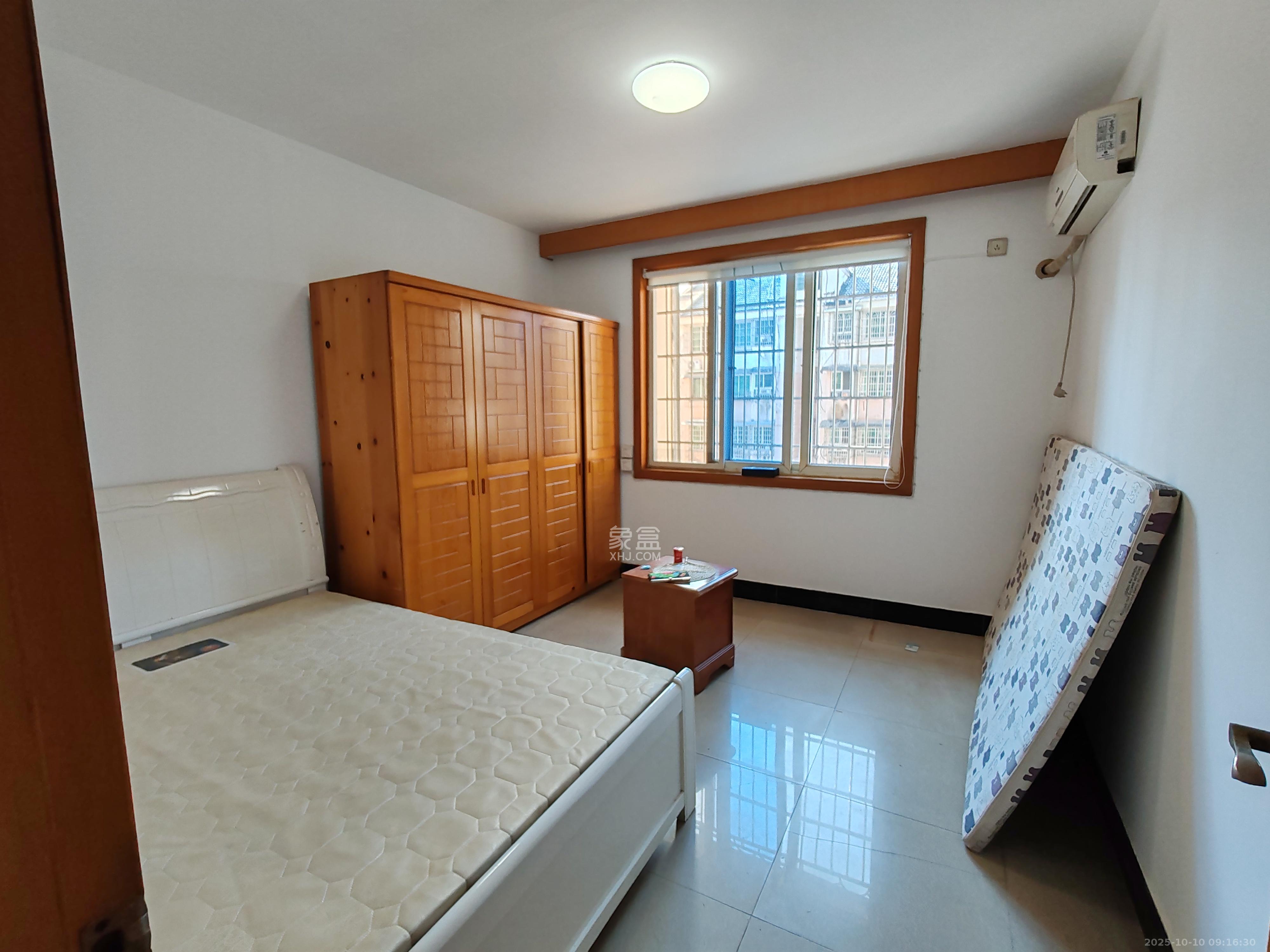 公交金盆小区 2室2厅1卫 1500.0元/月 公交金盆小区 2室2厅1卫 1500.0元/月室内图