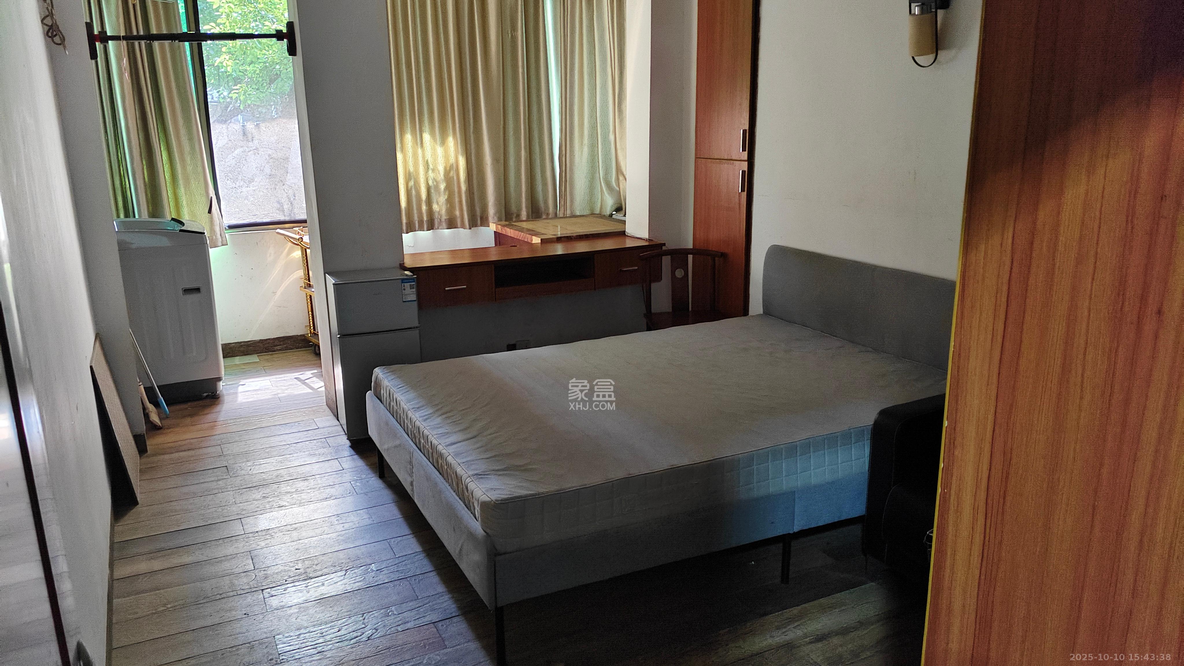 长重机械厂宿舍  2室1厅1卫    1300.0元/月室内图