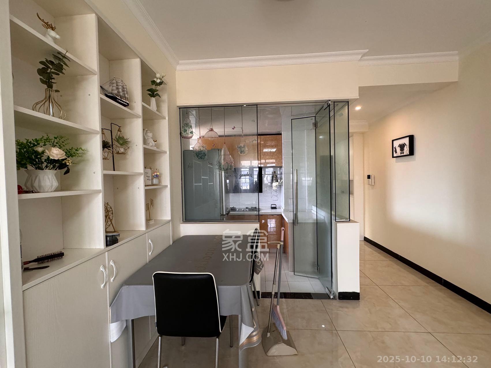 维一星城原山苑  3室1厅1卫    2400.0元/月室内图