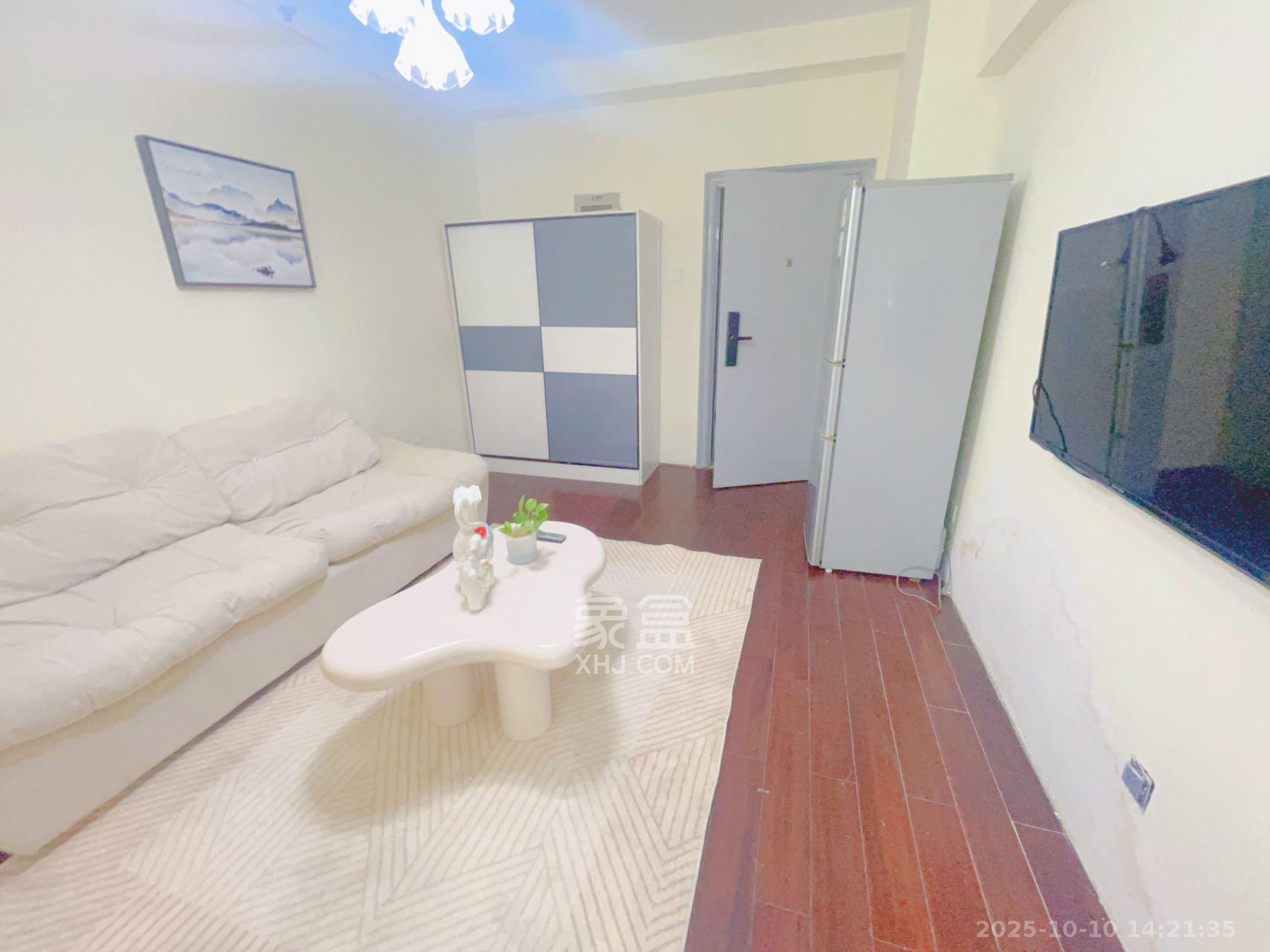 湘域中央  1室1厅1卫    2480.0元/月室内图