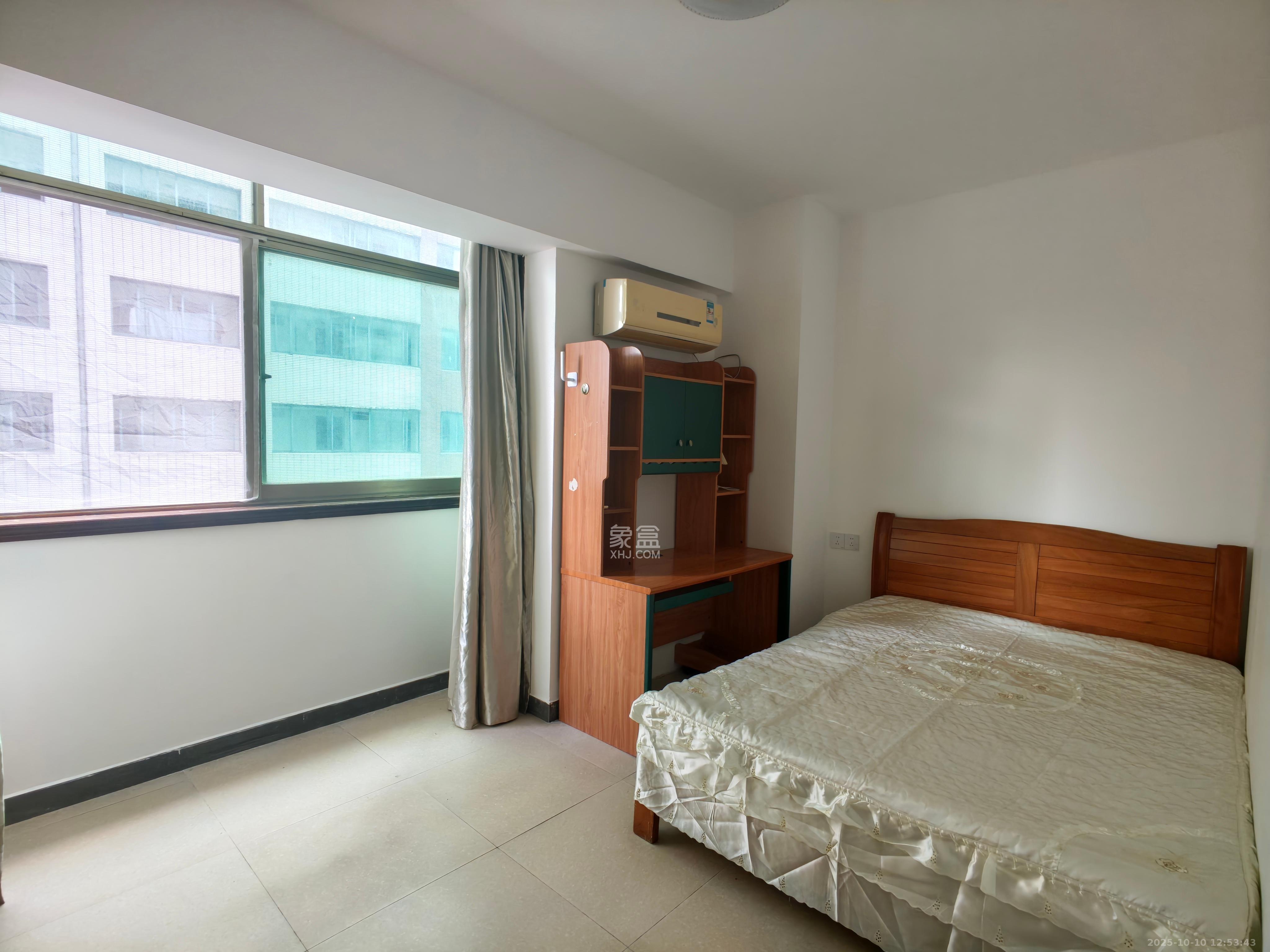 QQ生活馆  1室1厅1卫    1500.0元/月 QQ生活馆  1室1厅1卫    1500.0元/月室内图