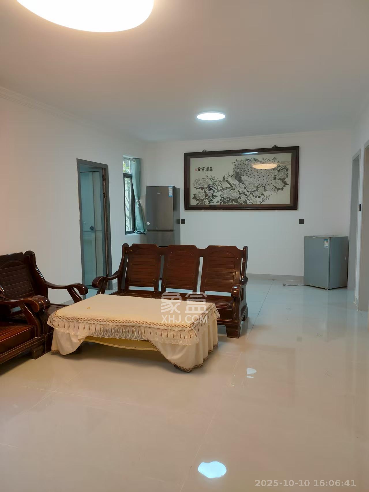 四方坪教师村 3室1厅1卫 900.0元/月 四方坪教师村 3室1厅1卫 900.0元/月室内图