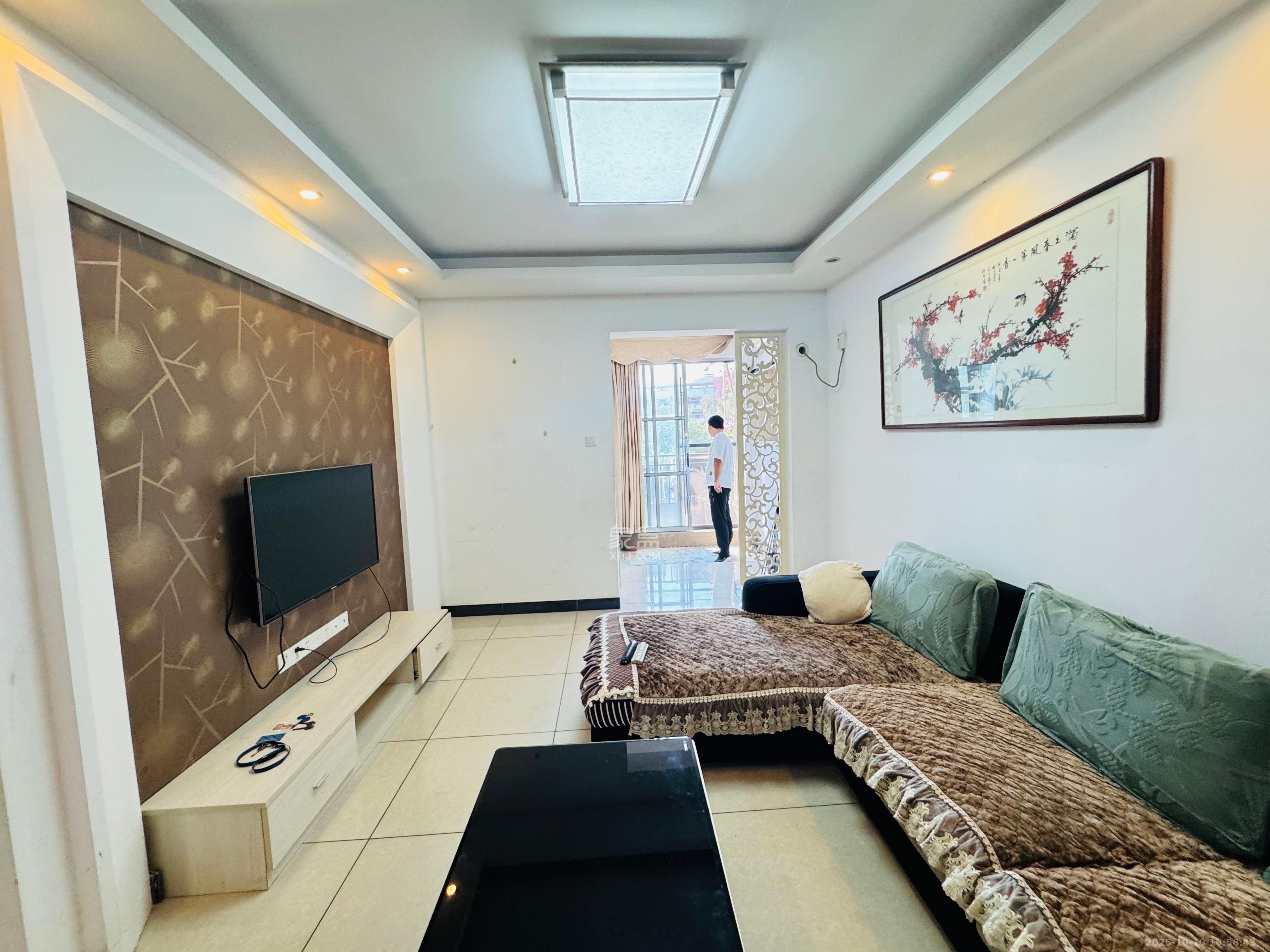 郡原居里 2室2厅1卫 1500.0元/月 郡原居里 2室2厅1卫 1500.0元/月室内图