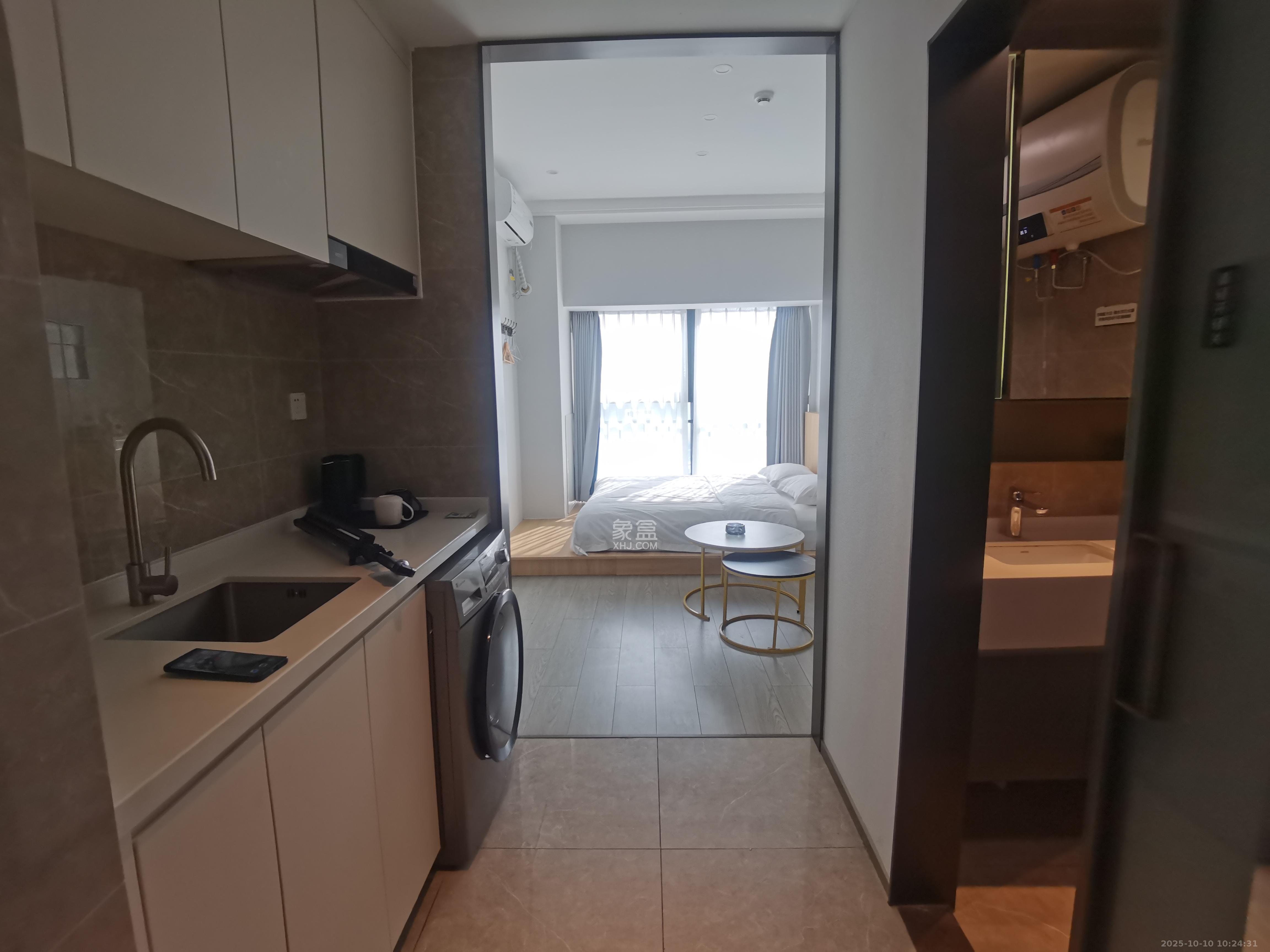 华润置地中心 1室1厅1卫 2300.0元/月 华润置地中心 1室1厅1卫 2300.0元/月室内图