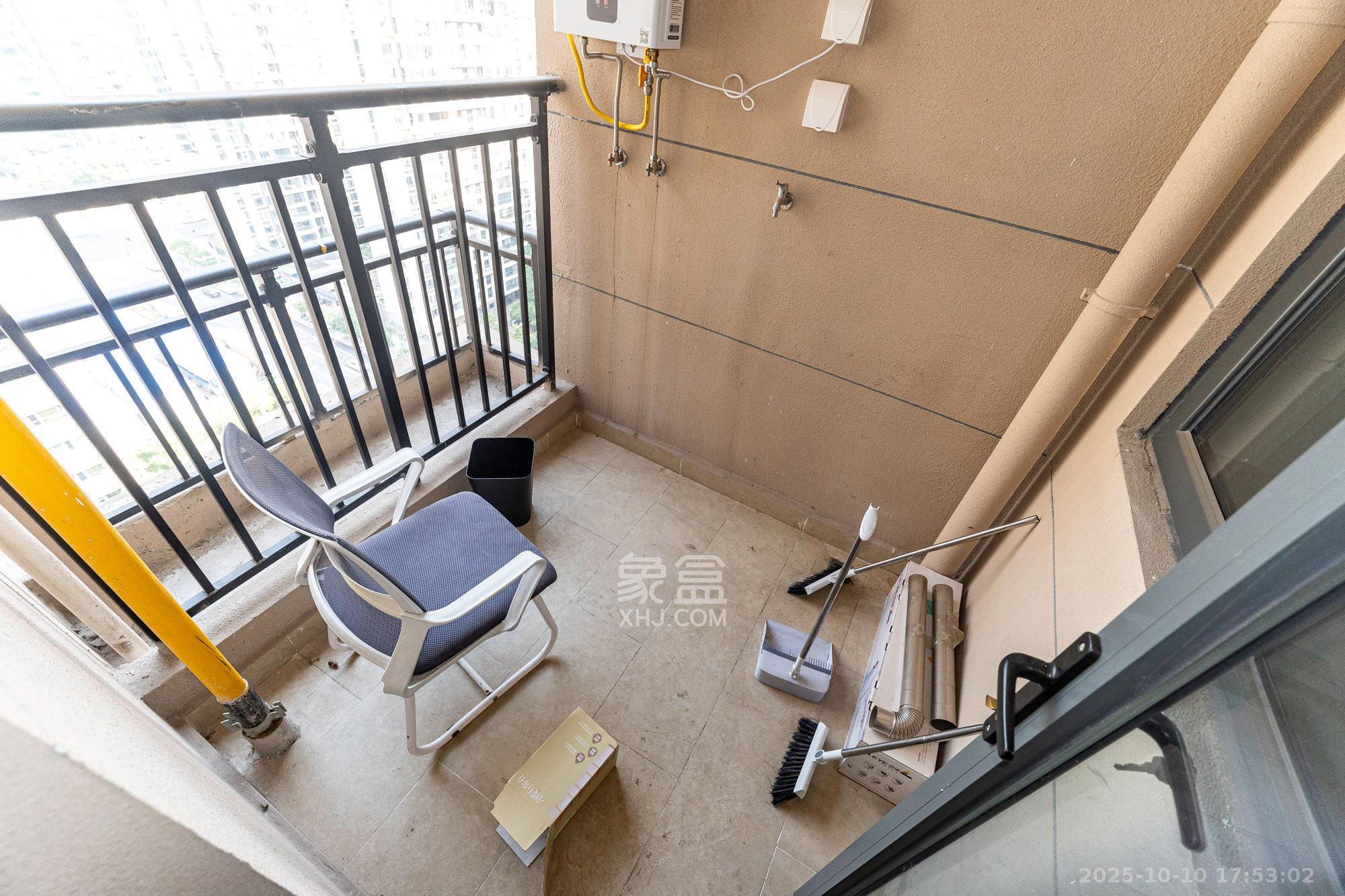 恒大雅苑  4室2厅2卫    158.0万其他