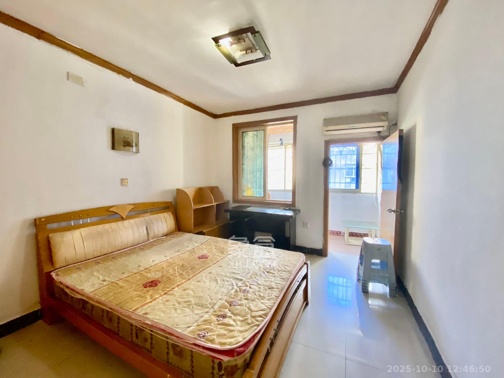 德政园  2室2厅1卫    1400.0元/月室内图