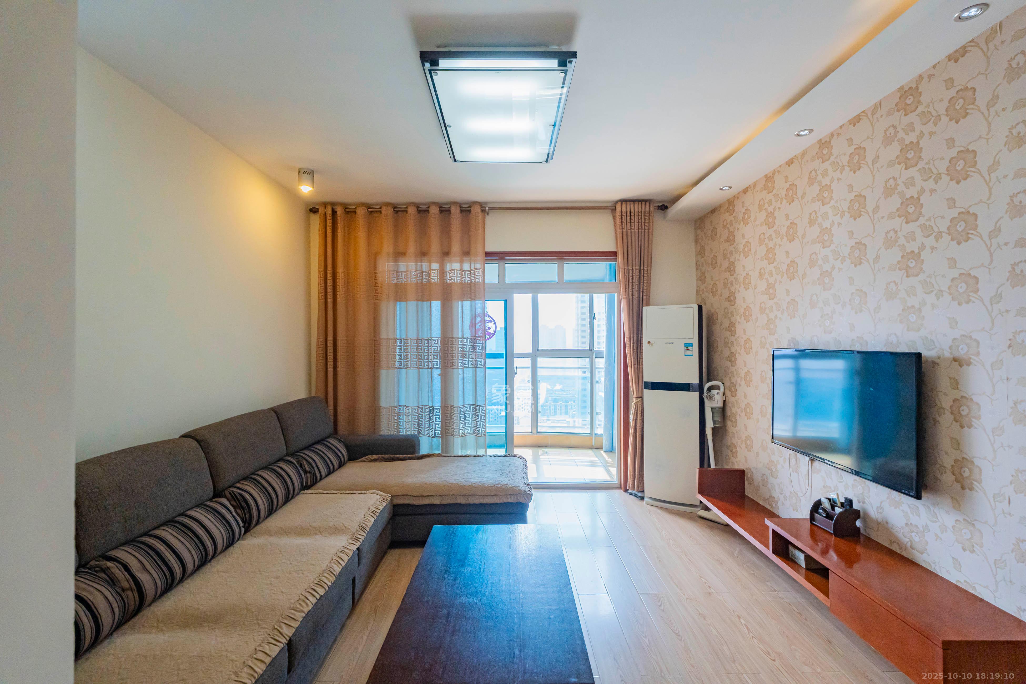 凯乐国际城  2室2厅1卫    92.0万 凯乐国际城  2室2厅1卫    92.0万