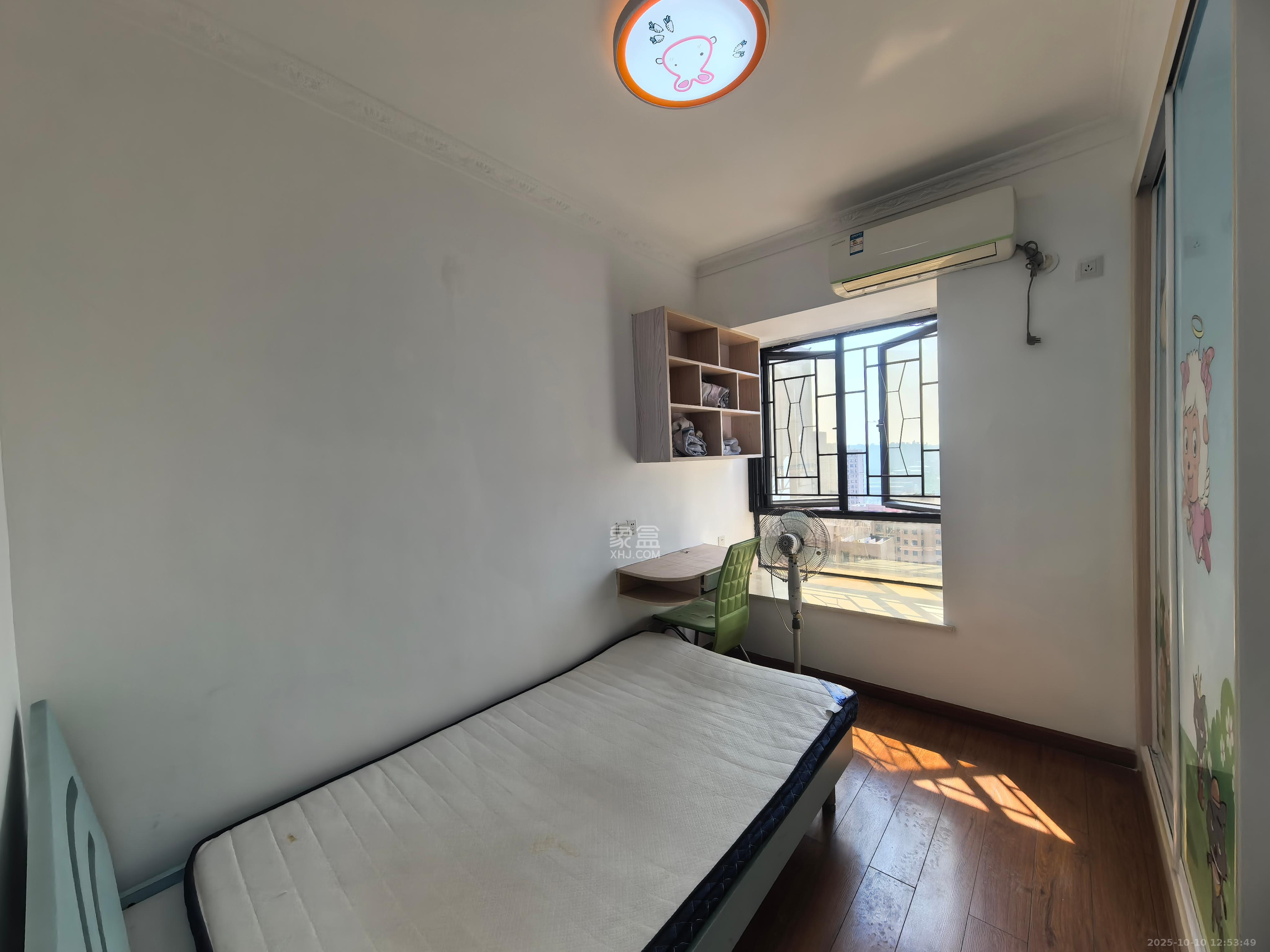 深业睿城  3室2厅1卫    2300.0元/月室内图