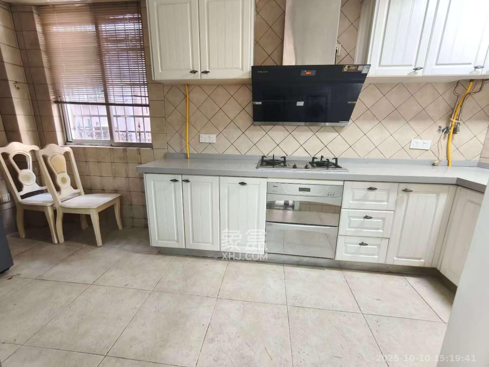 幸福里（幸福里一期）  5室2厅3卫    4800.0元/月室内图