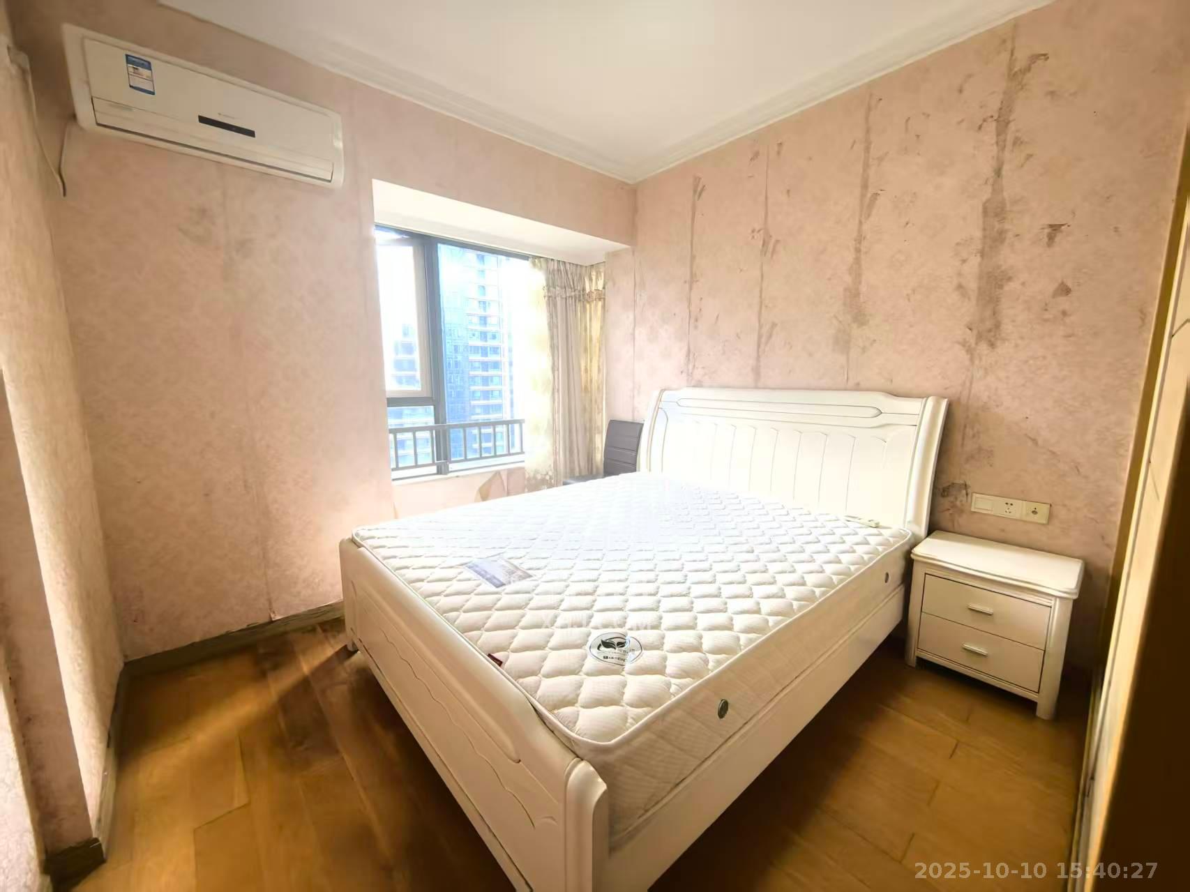 珠江花城四期花盛 2室2厅1卫 2300.0元/月 珠江花城四期花盛 2室2厅1卫 2300.0元/月室内图