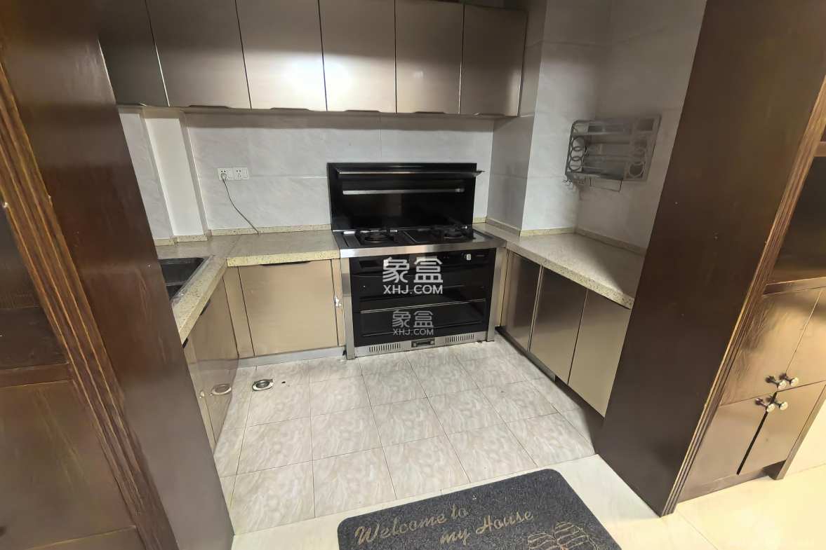 上海城小区 4室2厅2卫 2700.0元/月 上海城小区 4室2厅2卫 2700.0元/月室内图