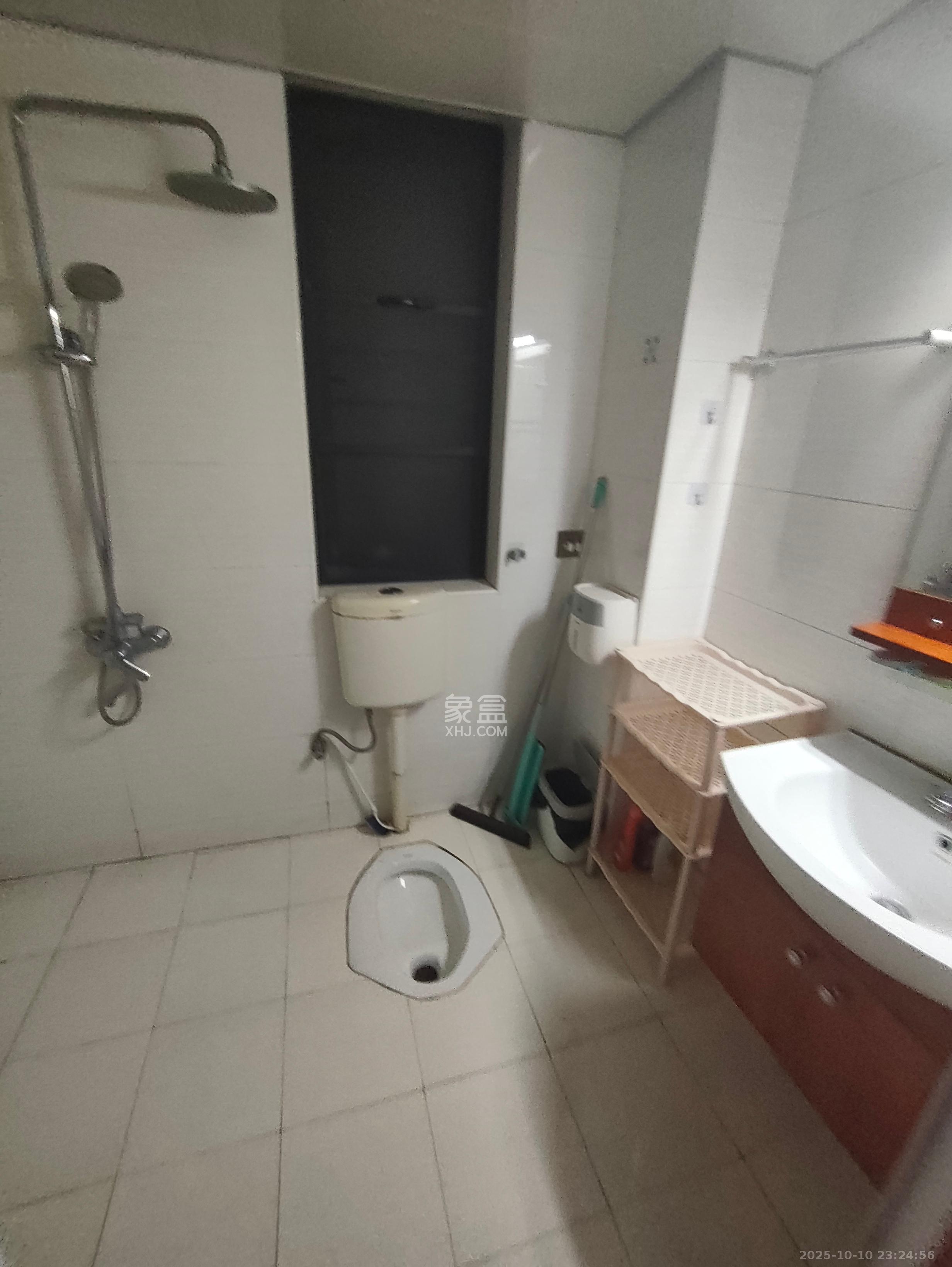 天剑路扫把塘检察院宿舍 2室1厅1卫 2400.0元/月 天剑路扫把塘检察院宿舍 2室1厅1卫 2400.0元/月室内图