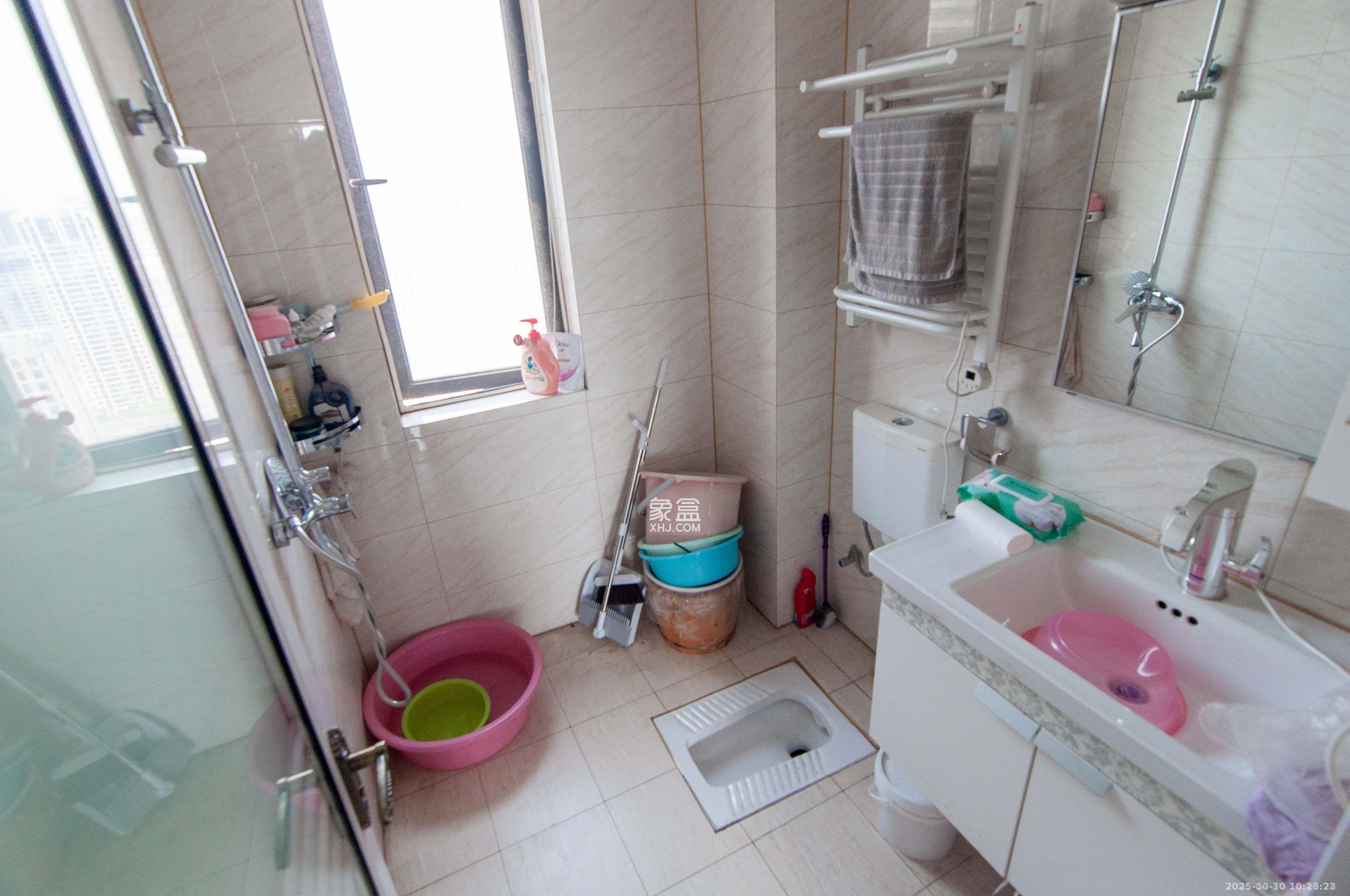 中建梅溪湖中心  4室2厅2卫    3600.0元/月室内图