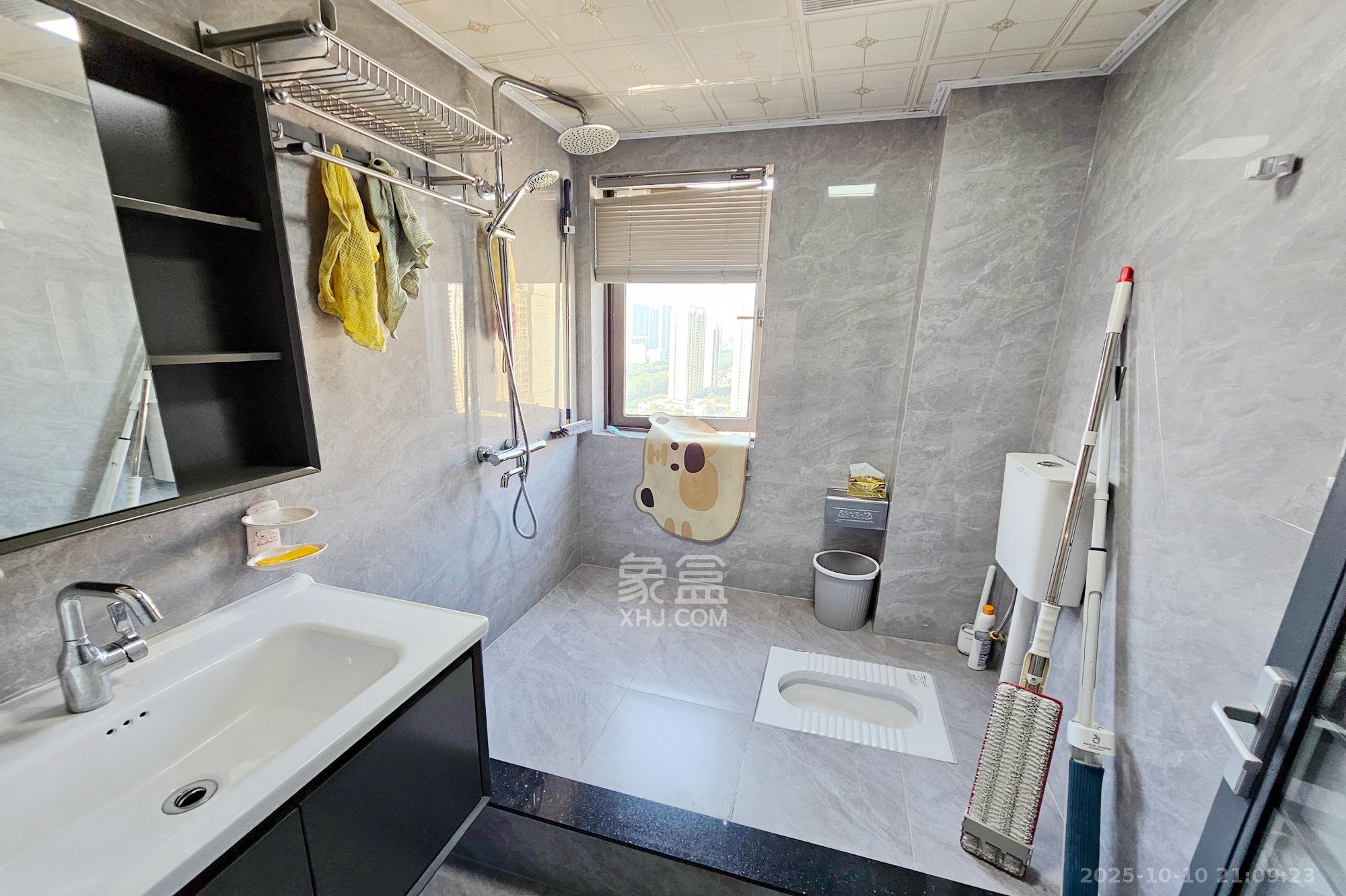 阳光城尚东湾愉景苑  4室2厅2卫    155.0万其他