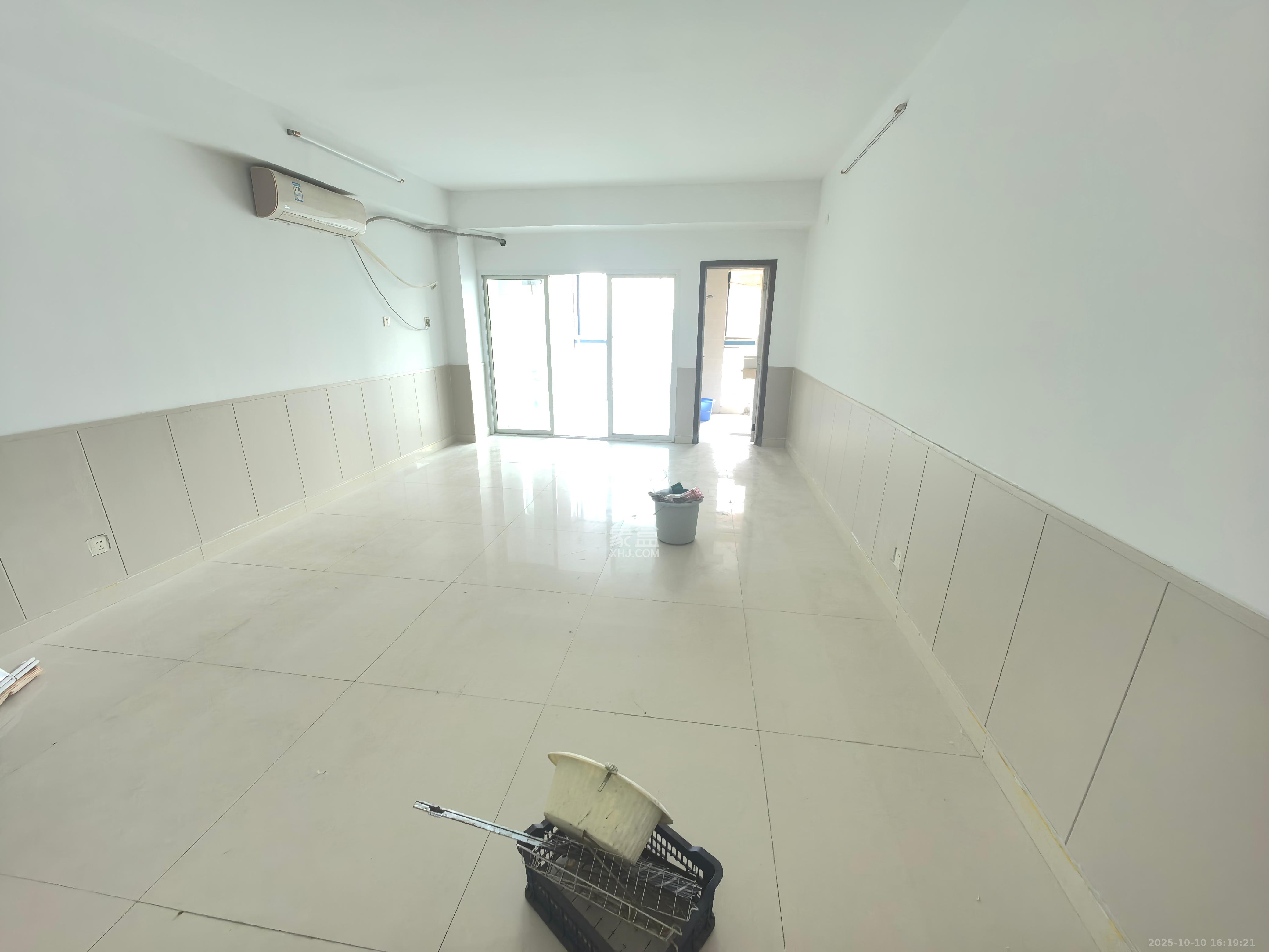 东一国际 1室1厅1卫 1400.0元/月 东一国际 1室1厅1卫 1400.0元/月室内图