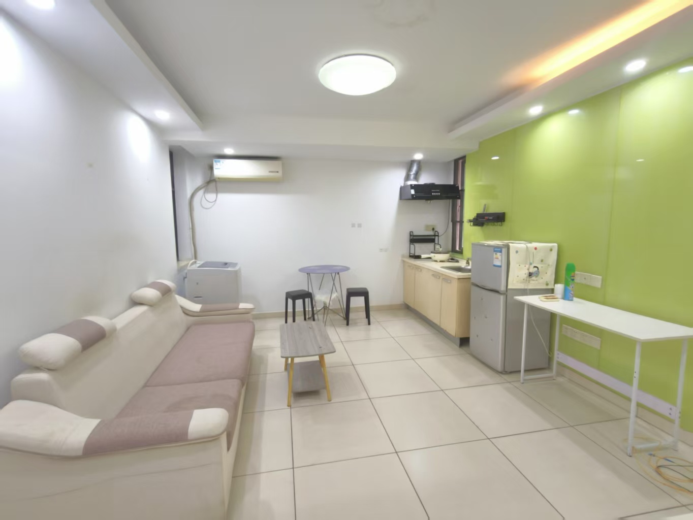 国贸花园 1室1厅1卫 1700.0元/月 国贸花园 1室1厅1卫 1700.0元/月户型图