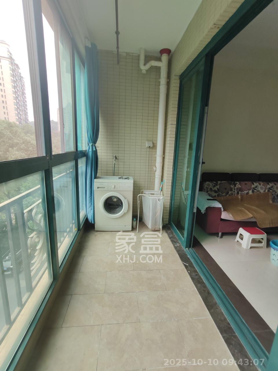 恒大城 2室2厅1卫 2000.0元/月 恒大城 2室2厅1卫 2000.0元/月室内图