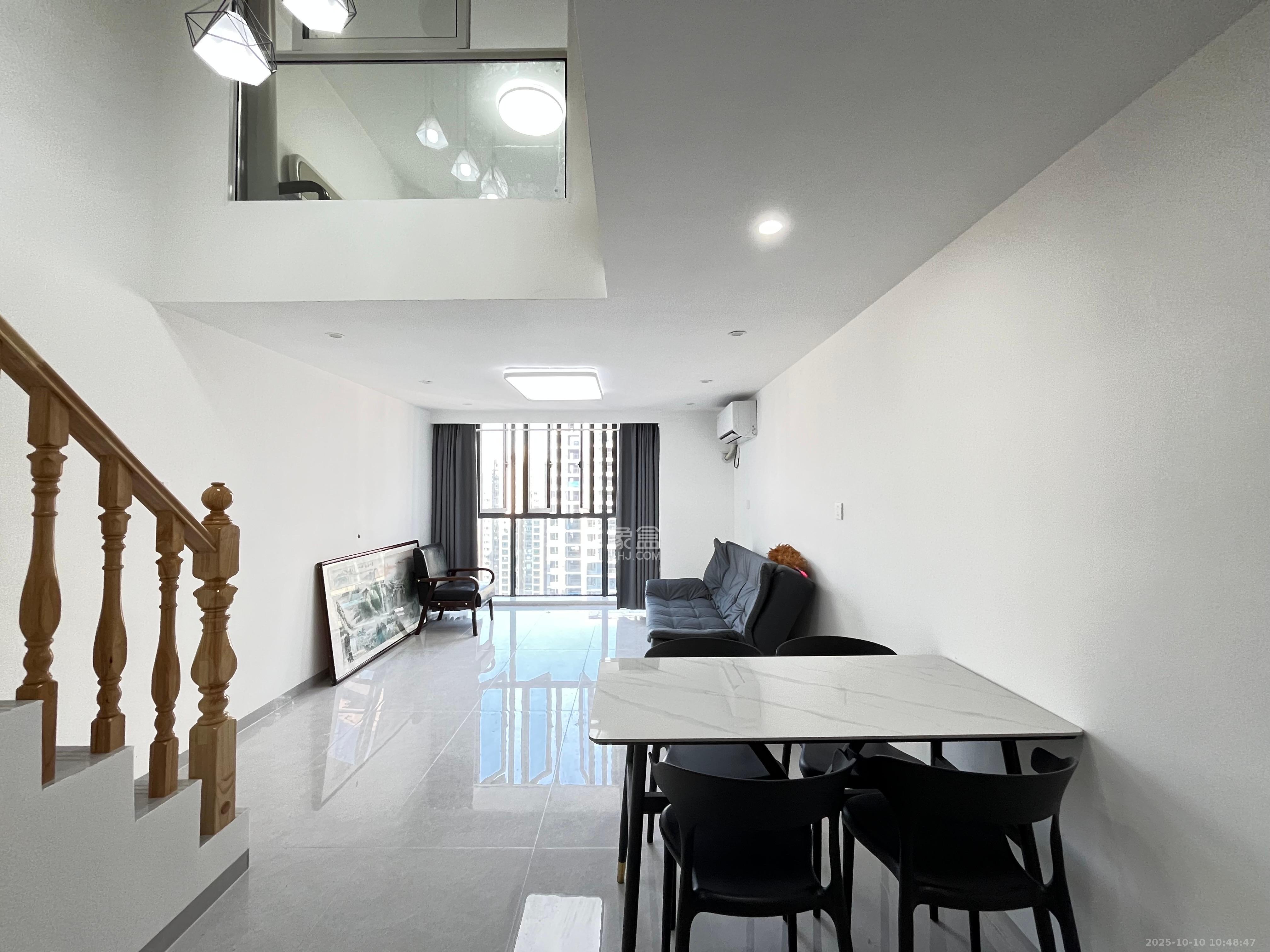 海伦堡爱ME城市  2室2厅1卫    1700.0元/月