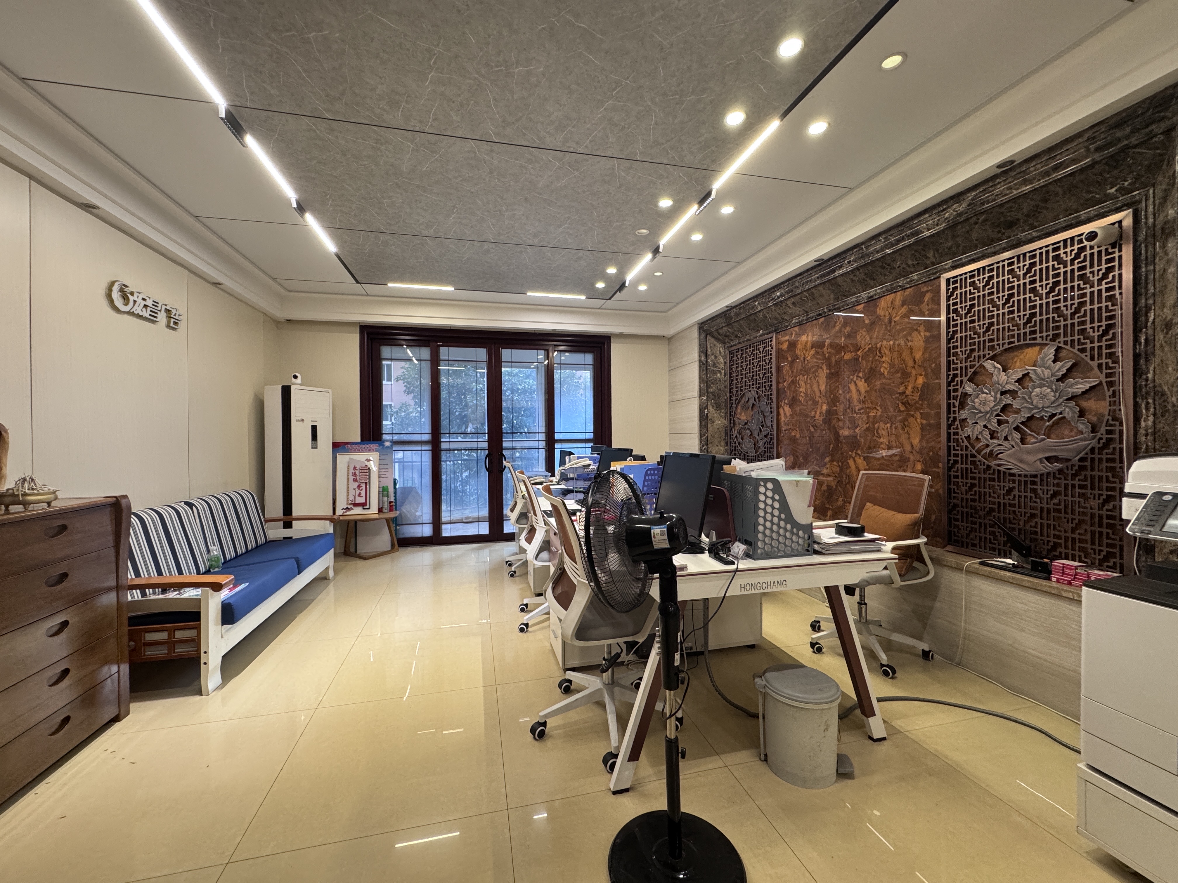 世纪星城  1室2厅2卫    3500.0元/月 世纪星城  1室2厅2卫    3500.0元/月室内图