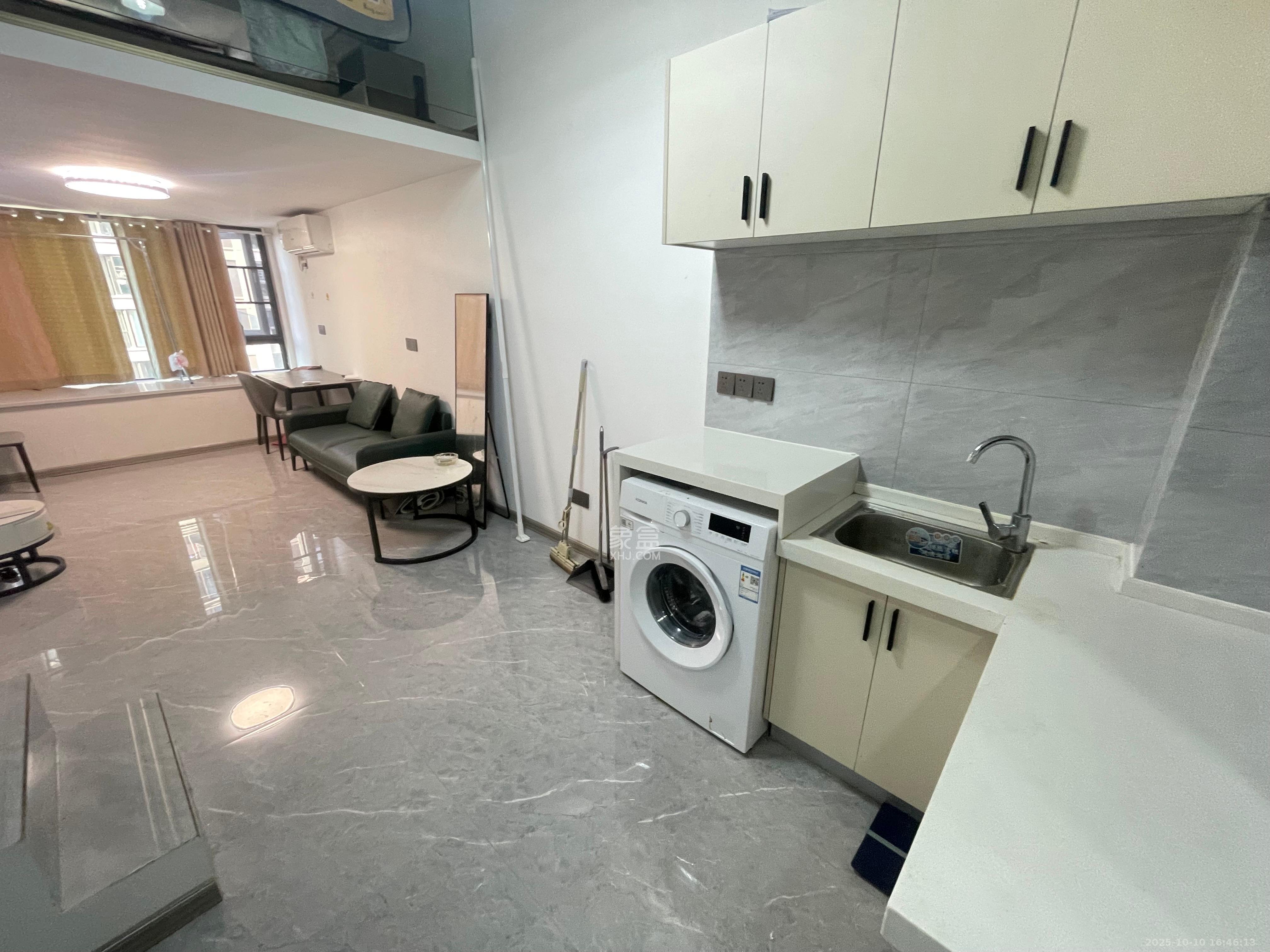 金茂建发泊悦  2室1厅1卫    2000.0元/月 金茂建发泊悦  2室1厅1卫    2000.0元/月室内图