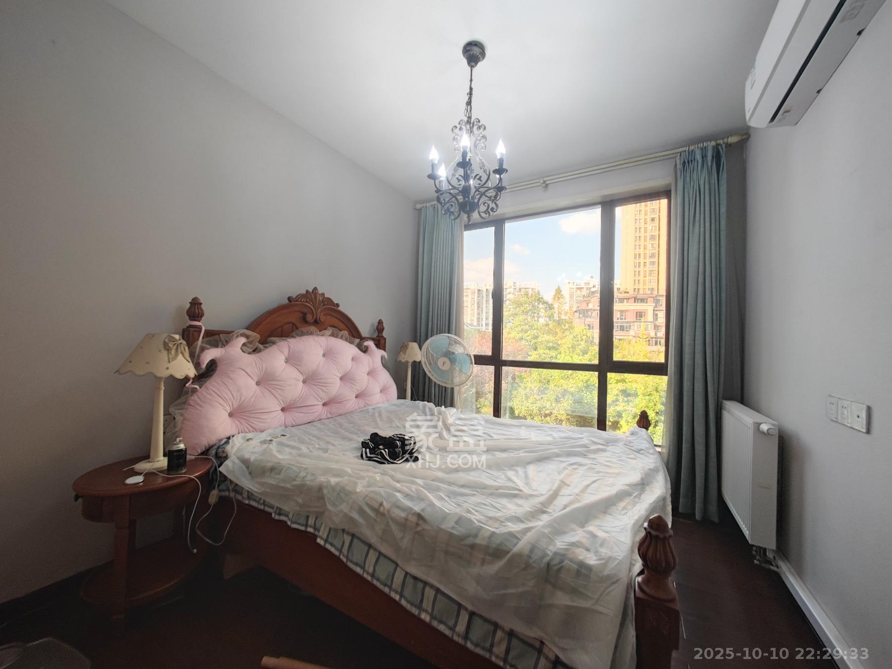 欧莱雅郡 4室2厅2卫 158.8万 欧莱雅郡 4室2厅2卫 158.8万卧室