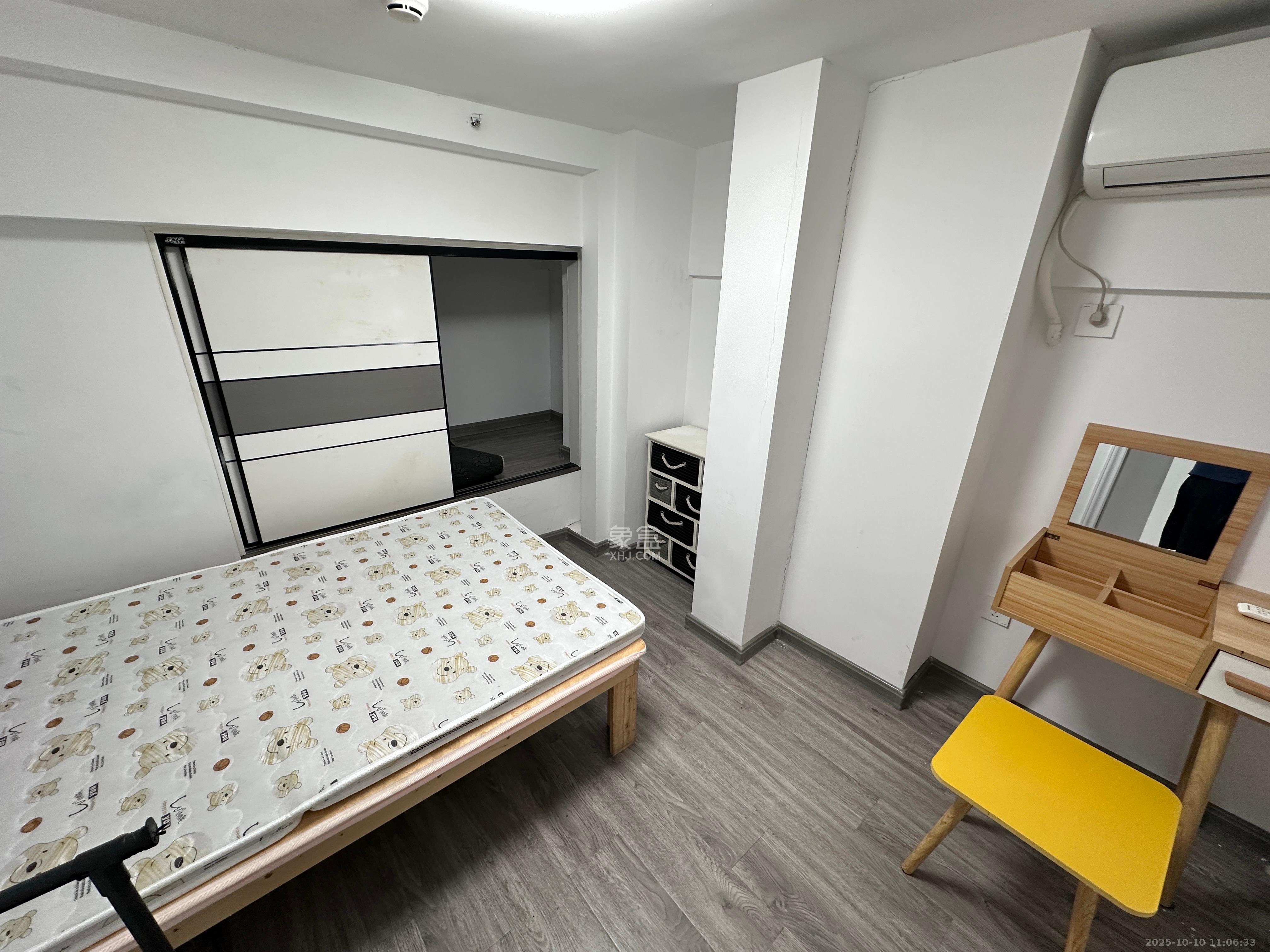 龙湖湘江星座(祺鑫星座公寓) 2室1厅1卫 2000.0元/月 龙湖湘江星座(祺鑫星座公寓) 2室1厅1卫 2000.0元/月室内图