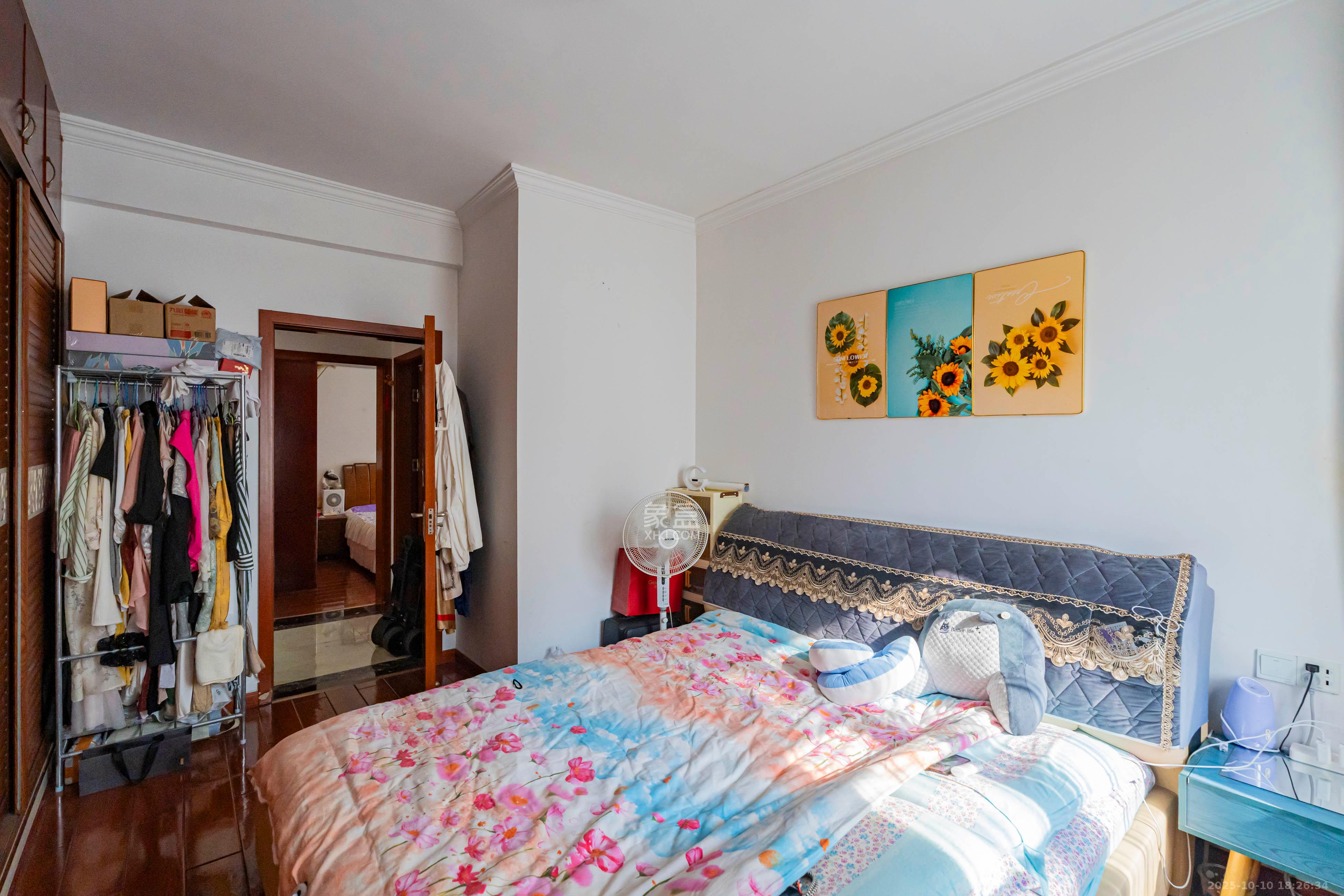 海洋半岛（月珑湾）  3室2厅1卫    87.0万卧室