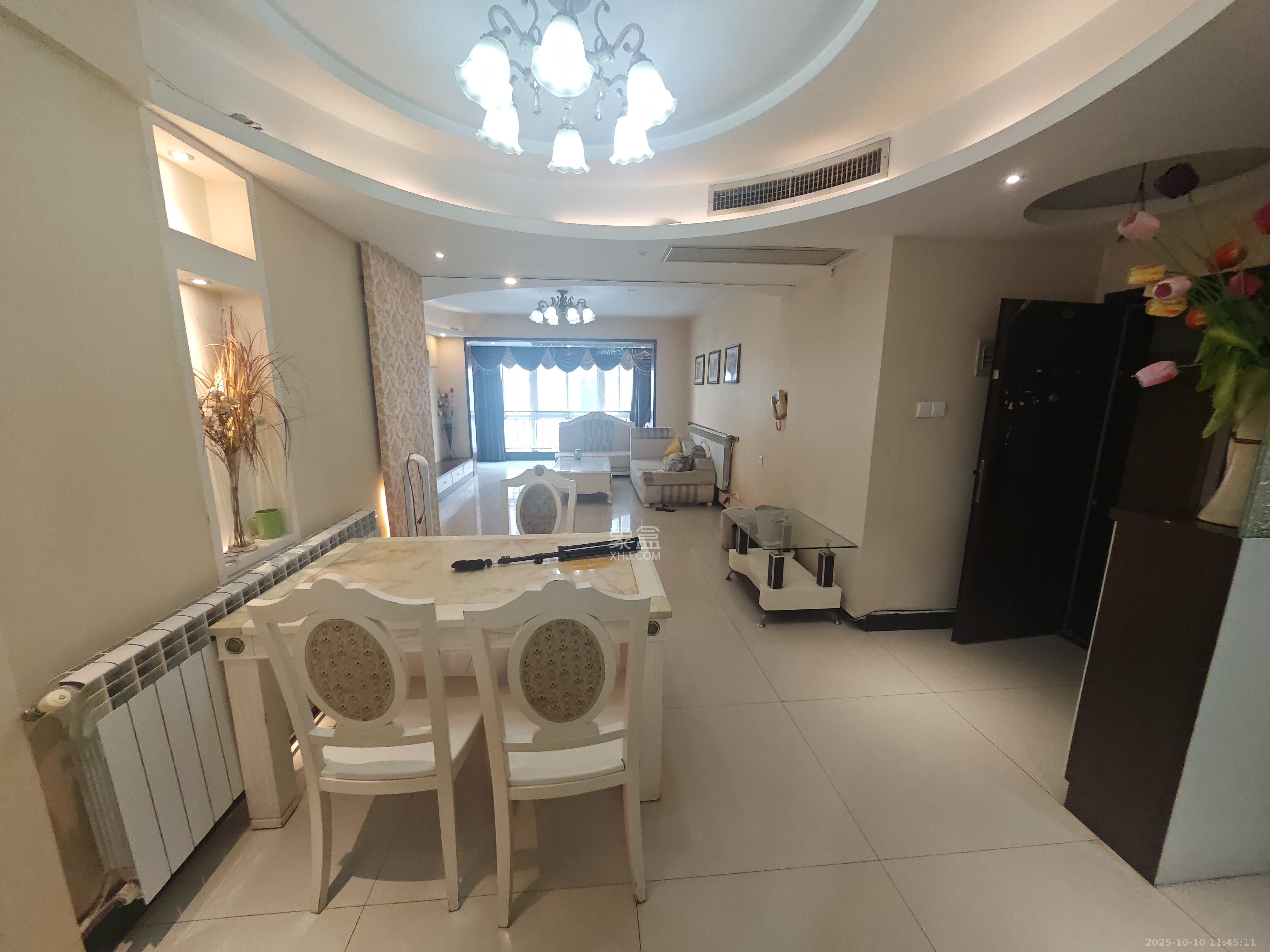 五一华府 3室2厅2卫 5000.0元/月 五一华府 3室2厅2卫 5000.0元/月室内图