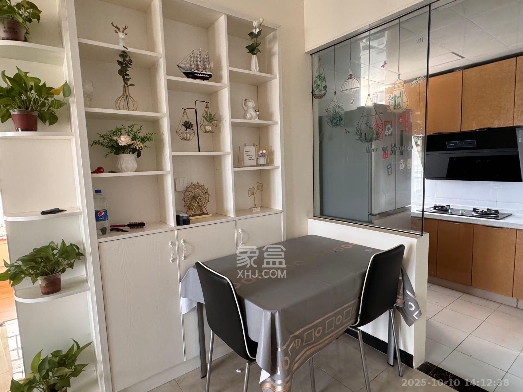 维一星城原山苑  3室1厅1卫    2400.0元/月室内图