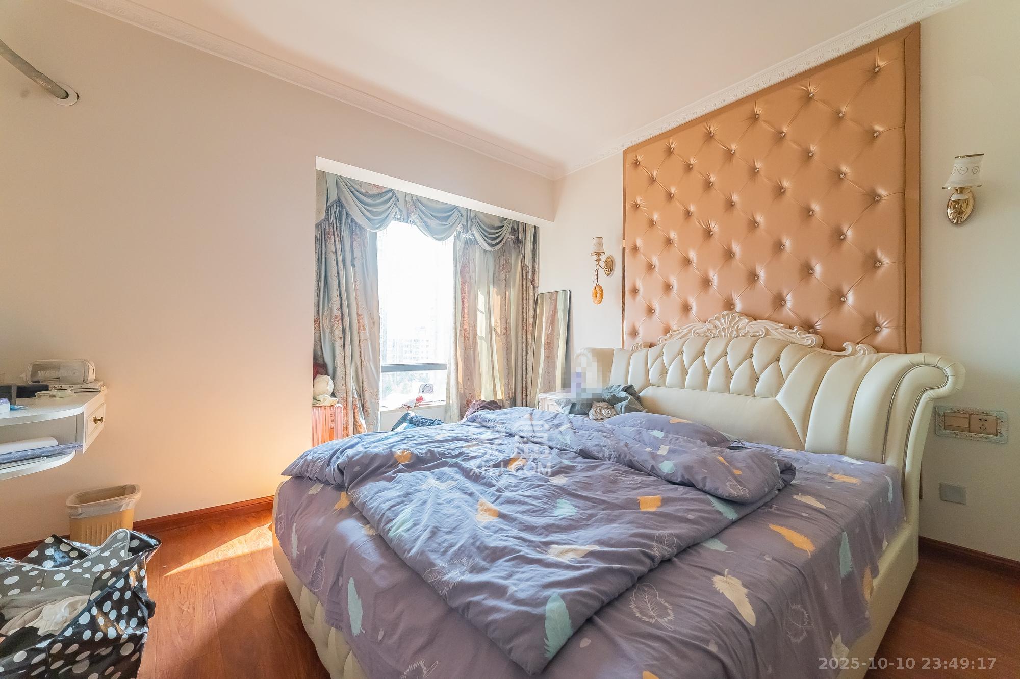 恒基凯旋门三期  3室2厅1卫    94.8万卧室