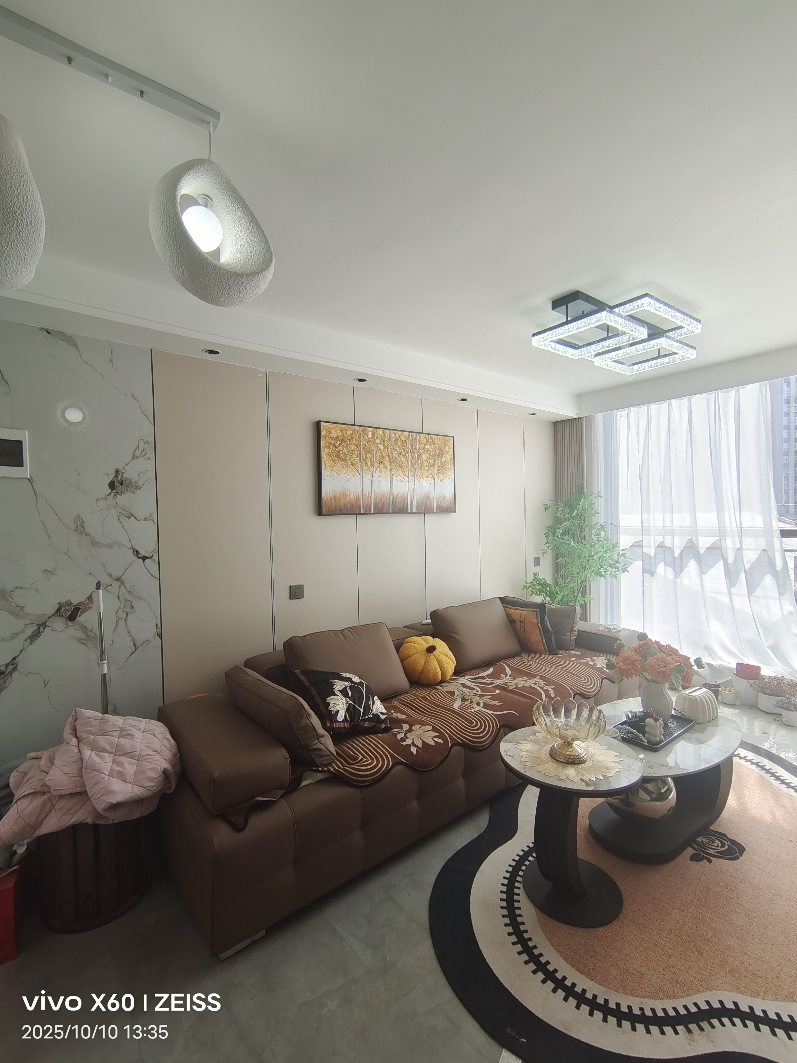 融力凤凰城  1室0厅0卫    2400.0元/月户型图