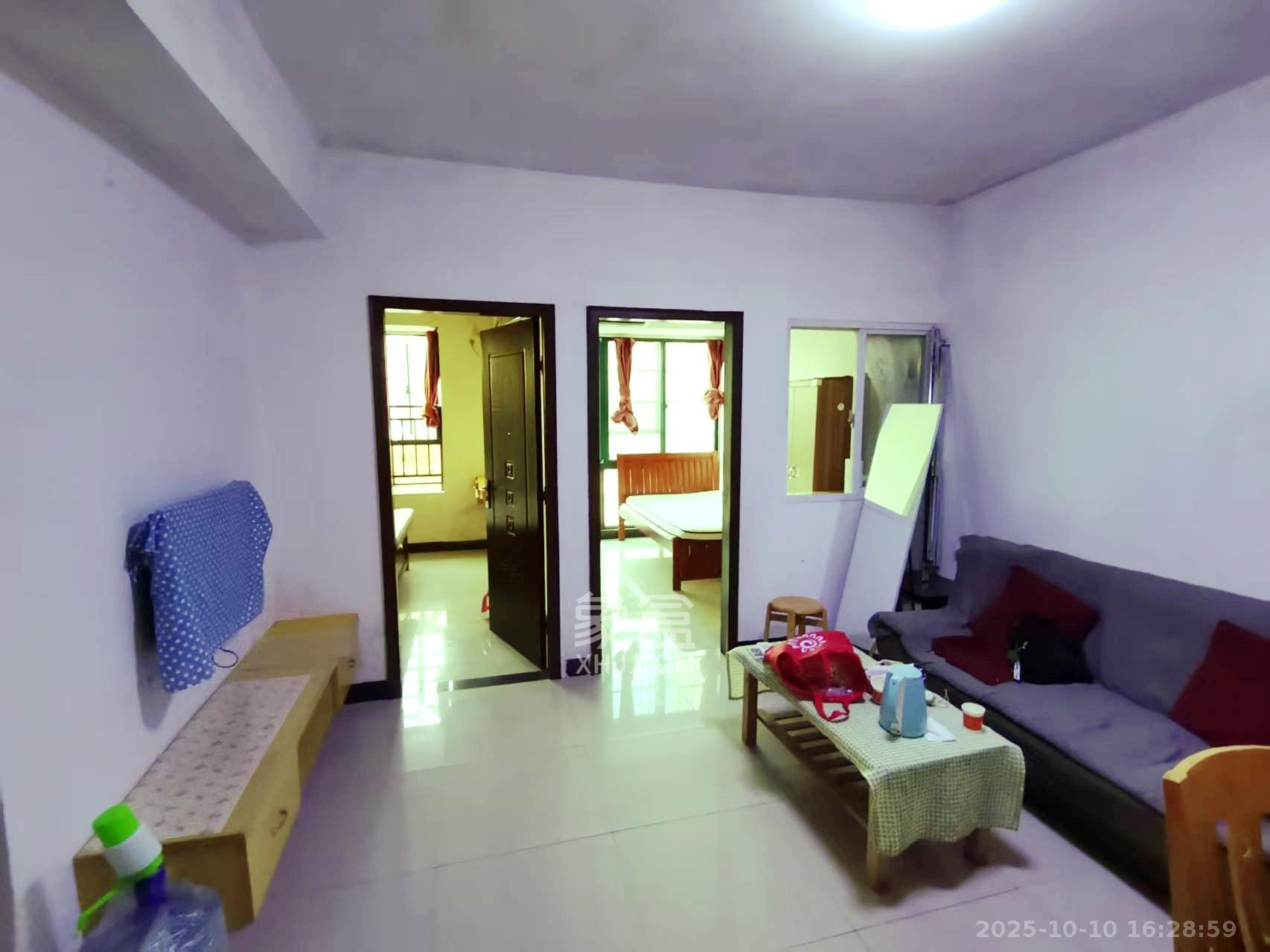 湖韵佳苑  2室1厅1卫    1800.0元/月 湖韵佳苑  2室1厅1卫    1800.0元/月室内图