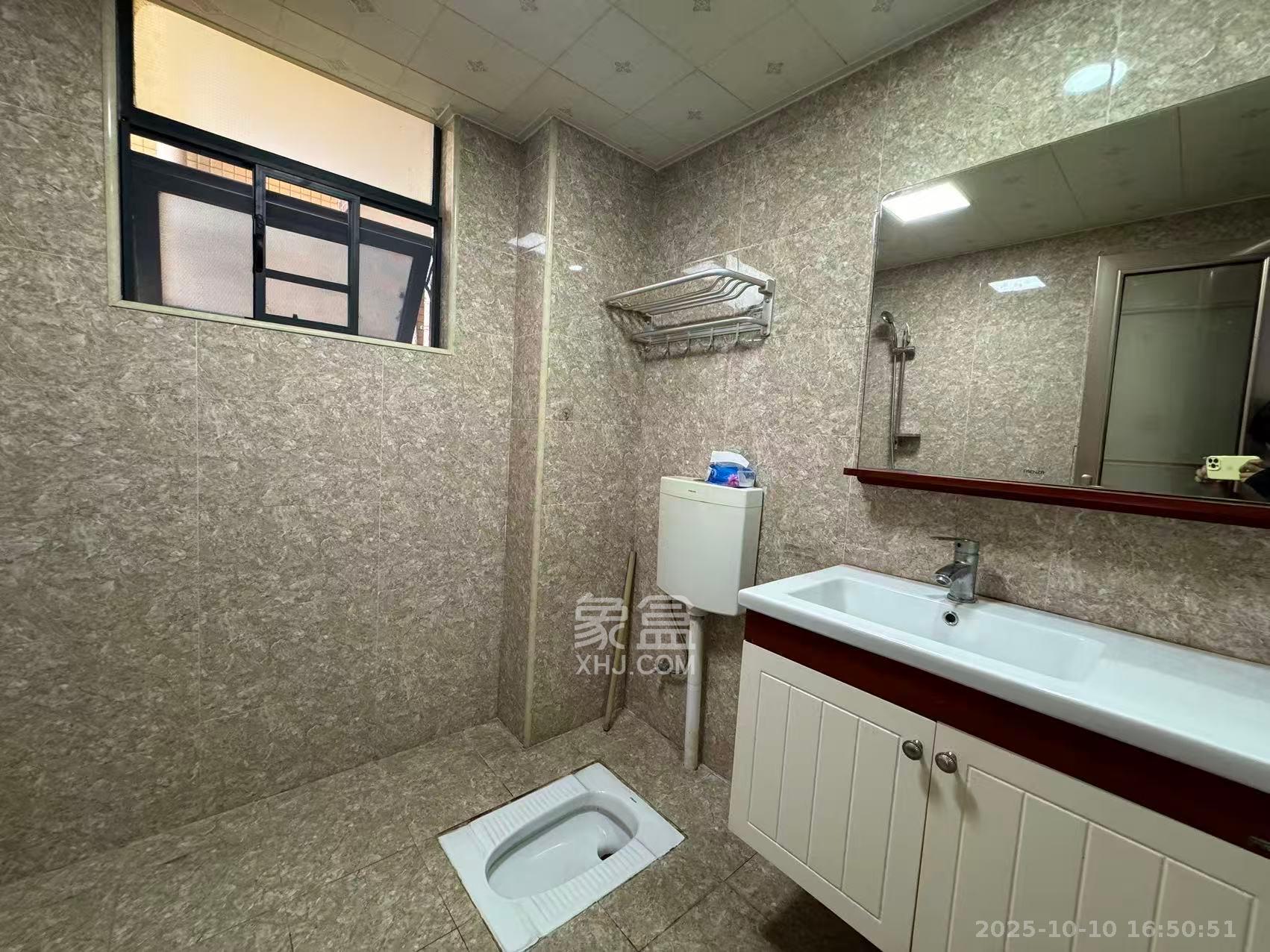 锦湘国际星城四期(金丽苑)  3室2厅1卫    2600.0元/月 锦湘国际星城四期(金丽苑)  3室2厅1卫    2600.0元/月室内图