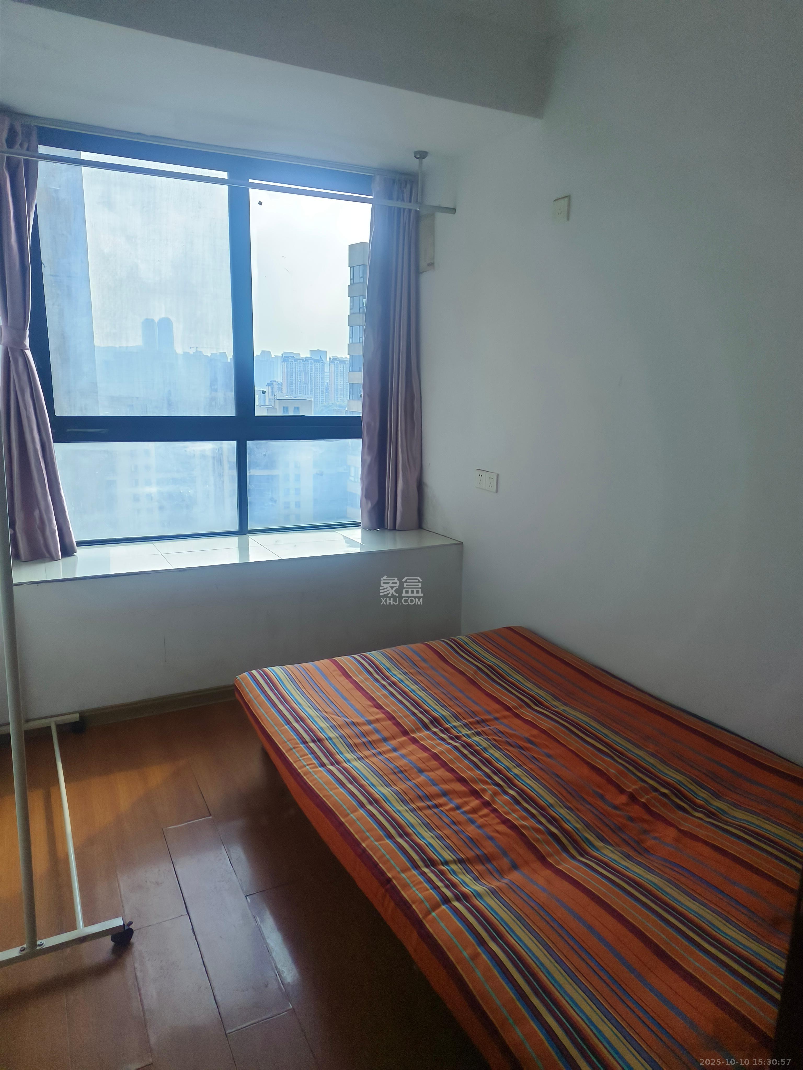 长房时代城 3室2厅1卫 2200.0元/月 长房时代城 3室2厅1卫 2200.0元/月室内图