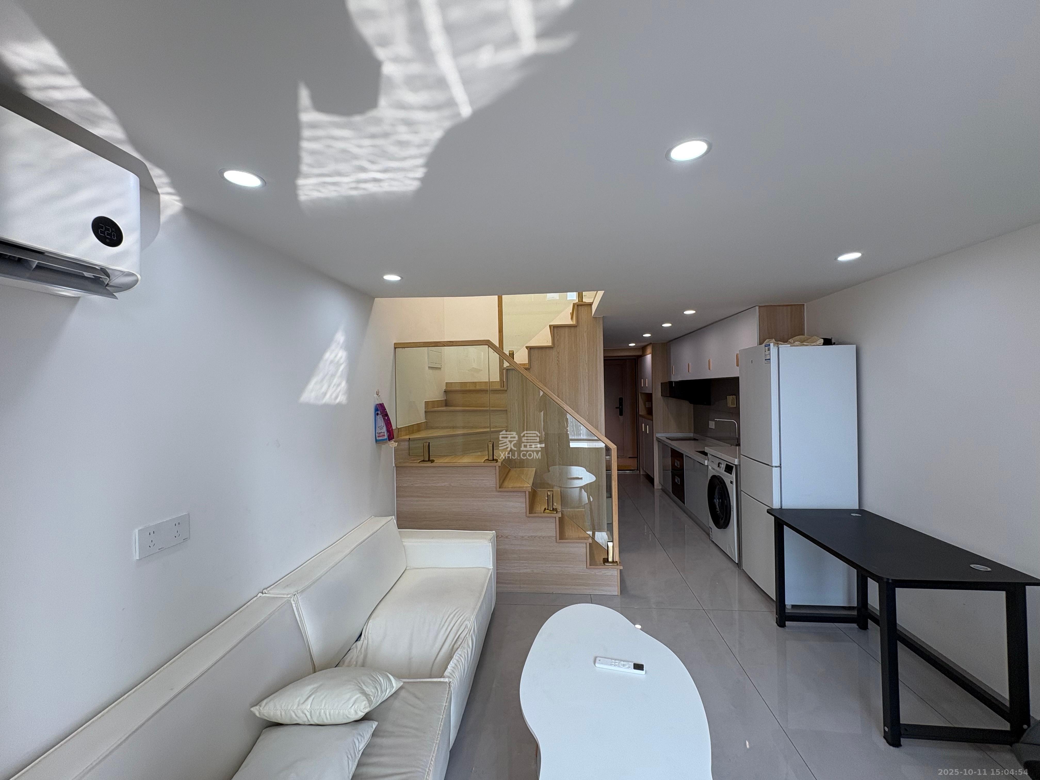 保利中环广场（保利中悦苑）  2室1厅1卫    2500.0元/月室内图