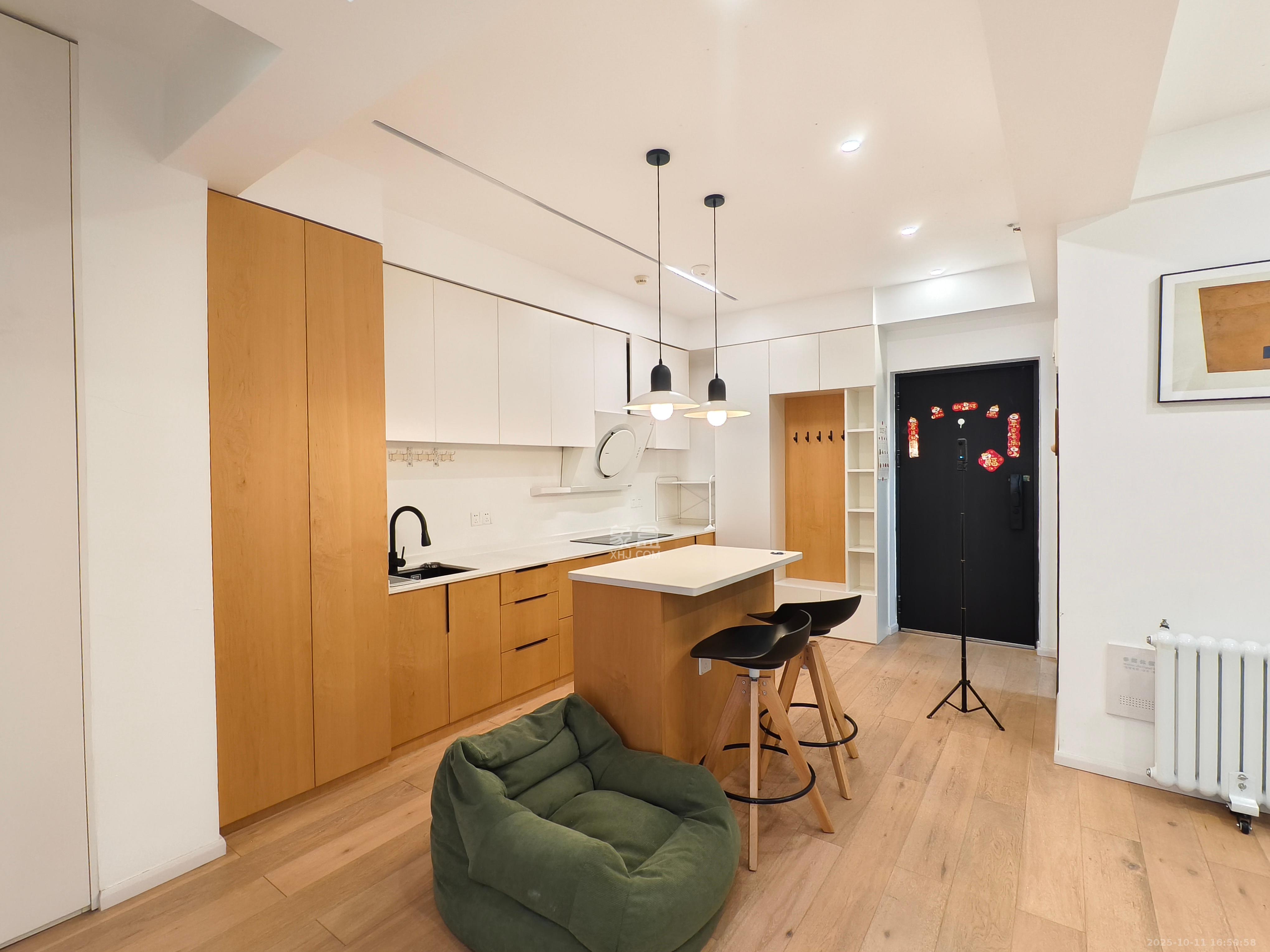 天健城  1室1厅1卫    2500.0元/月室内图