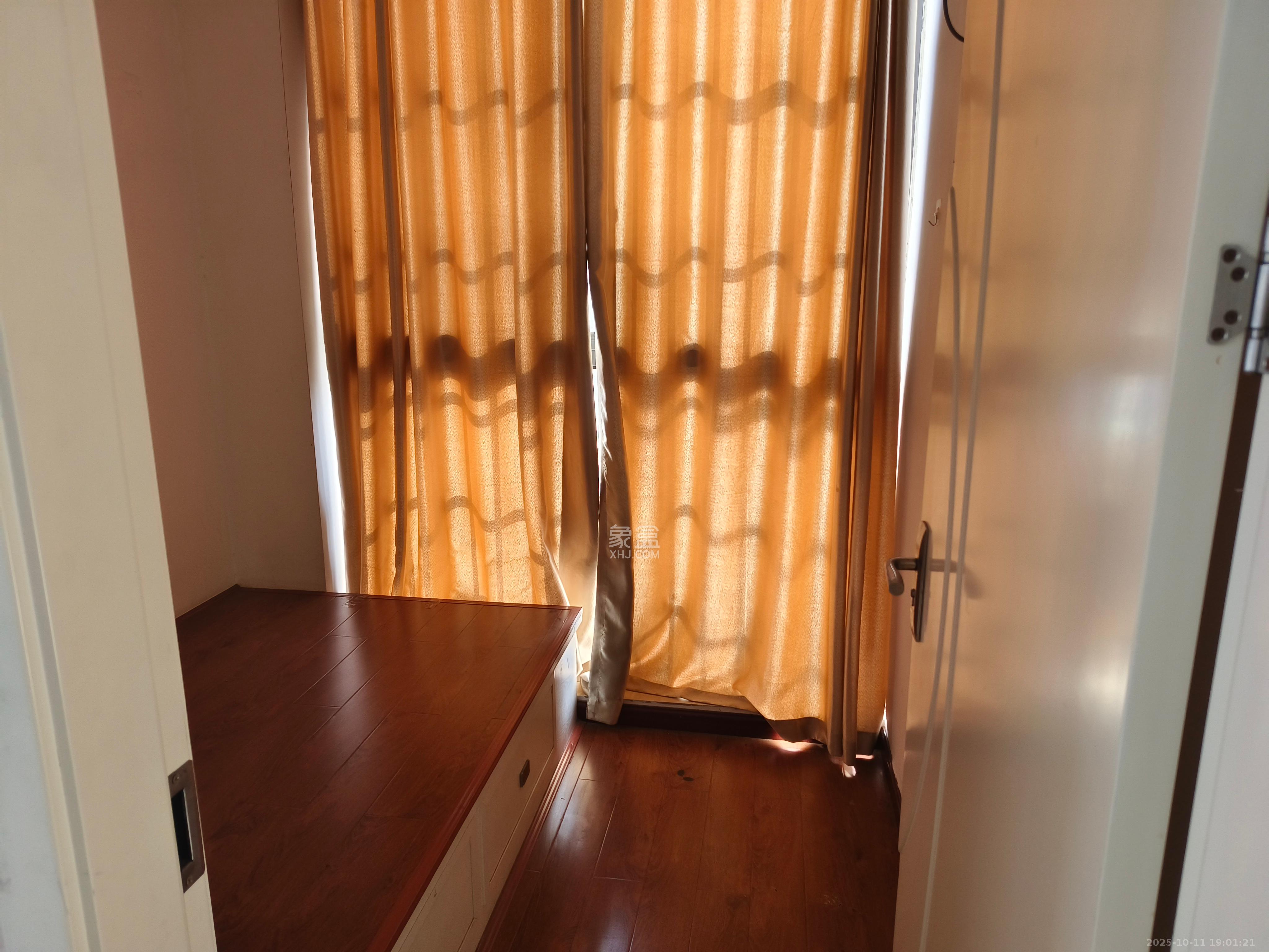 五江天街北区  1室1厅1卫    1300.0元/月 五江天街北区  1室1厅1卫    1300.0元/月室内图