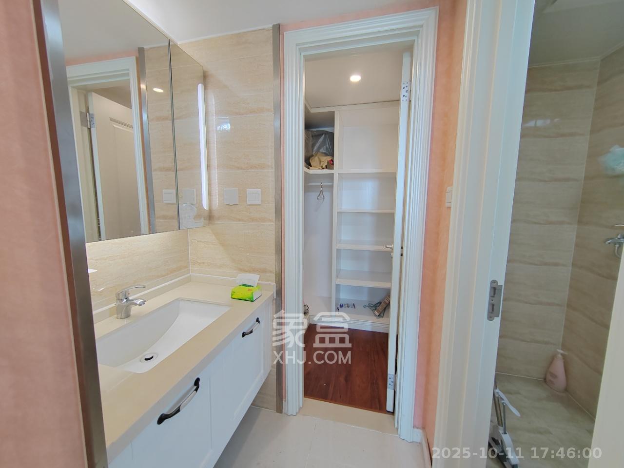 万科魅力之城观澜里 3室2厅2卫 2800.0元/月 万科魅力之城观澜里 3室2厅2卫 2800.0元/月室内图