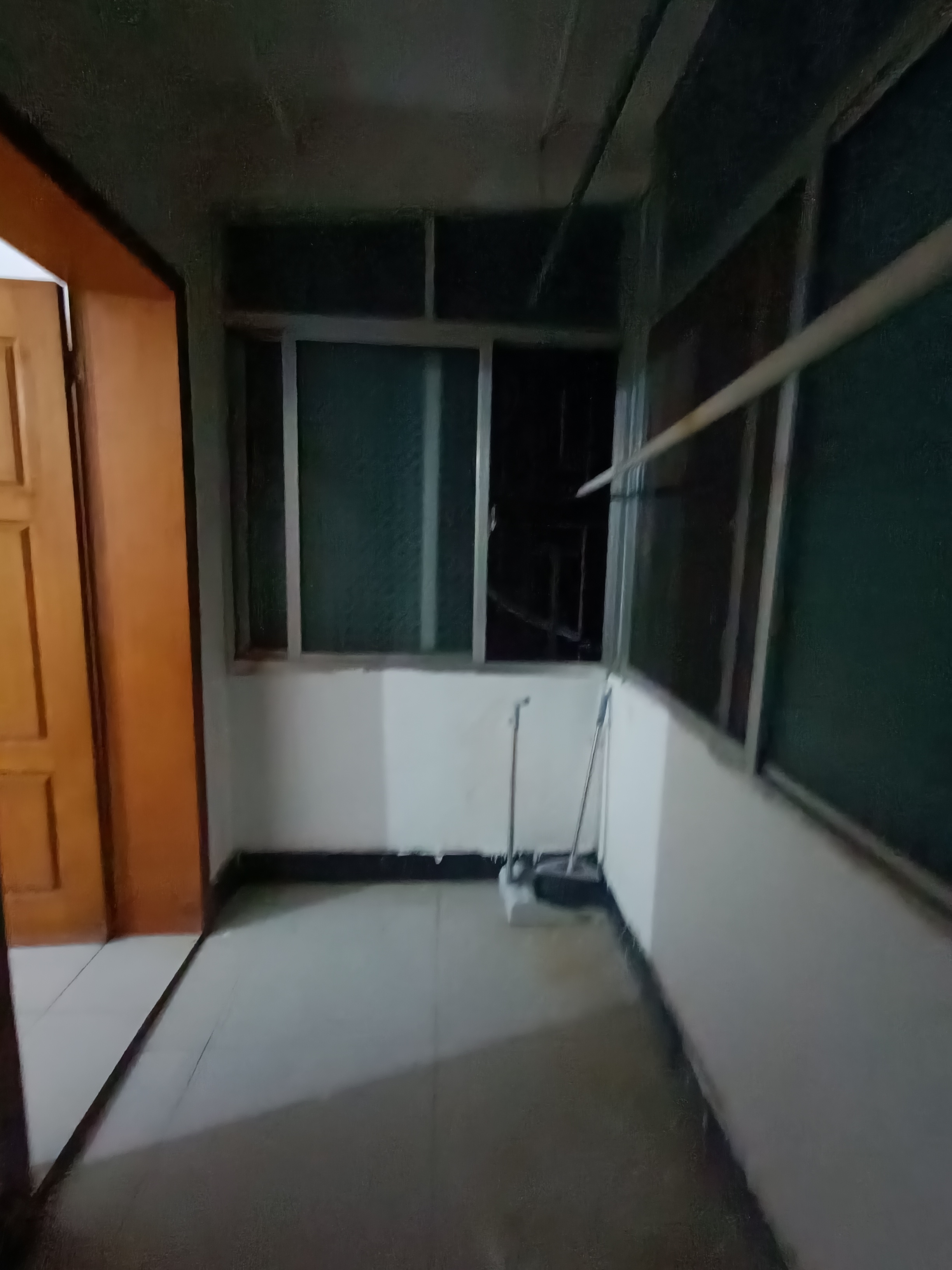 妇保巷21号  2室2厅1卫    33.0万客厅