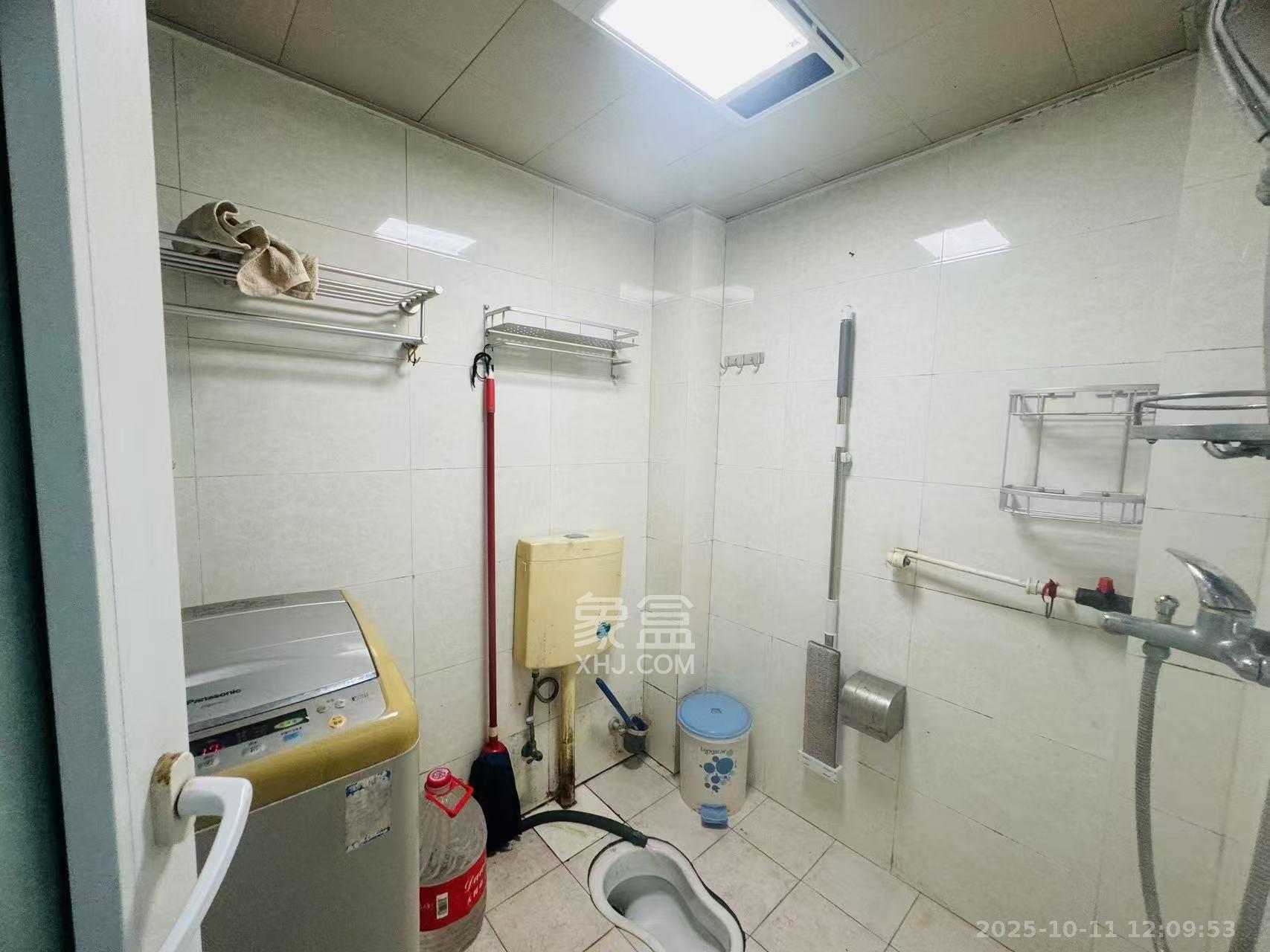 湘樟园小区(湘樟家园)  2室1厅1卫    1600.0元/月 湘樟园小区(湘樟家园)  2室1厅1卫    1600.0元/月室内图