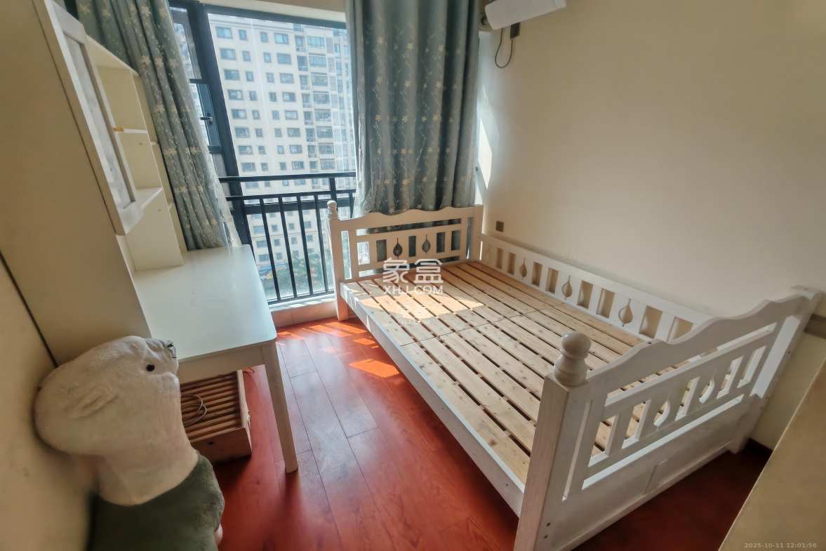 中建芙蓉嘉苑 3室2厅2卫 2300.0元/月 中建芙蓉嘉苑 3室2厅2卫 2300.0元/月室内图