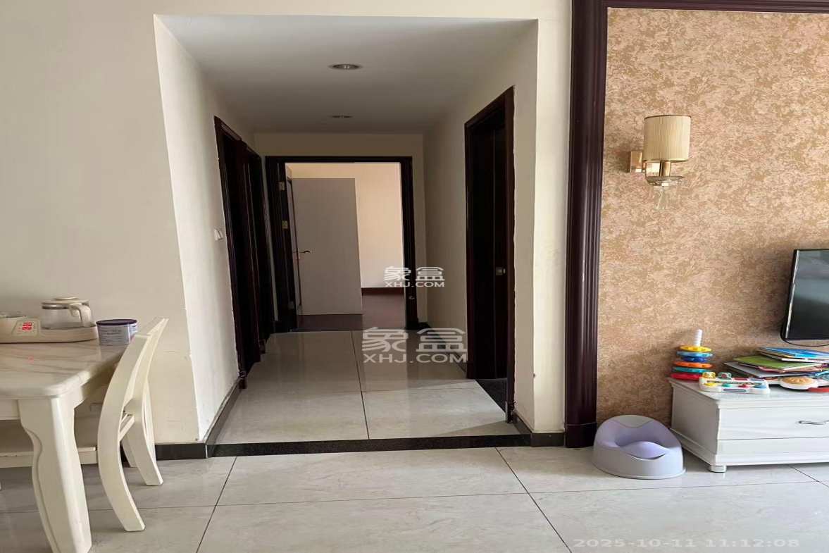 恒大国际广场 3室1厅1卫 2500.0元/月 恒大国际广场 3室1厅1卫 2500.0元/月室内图