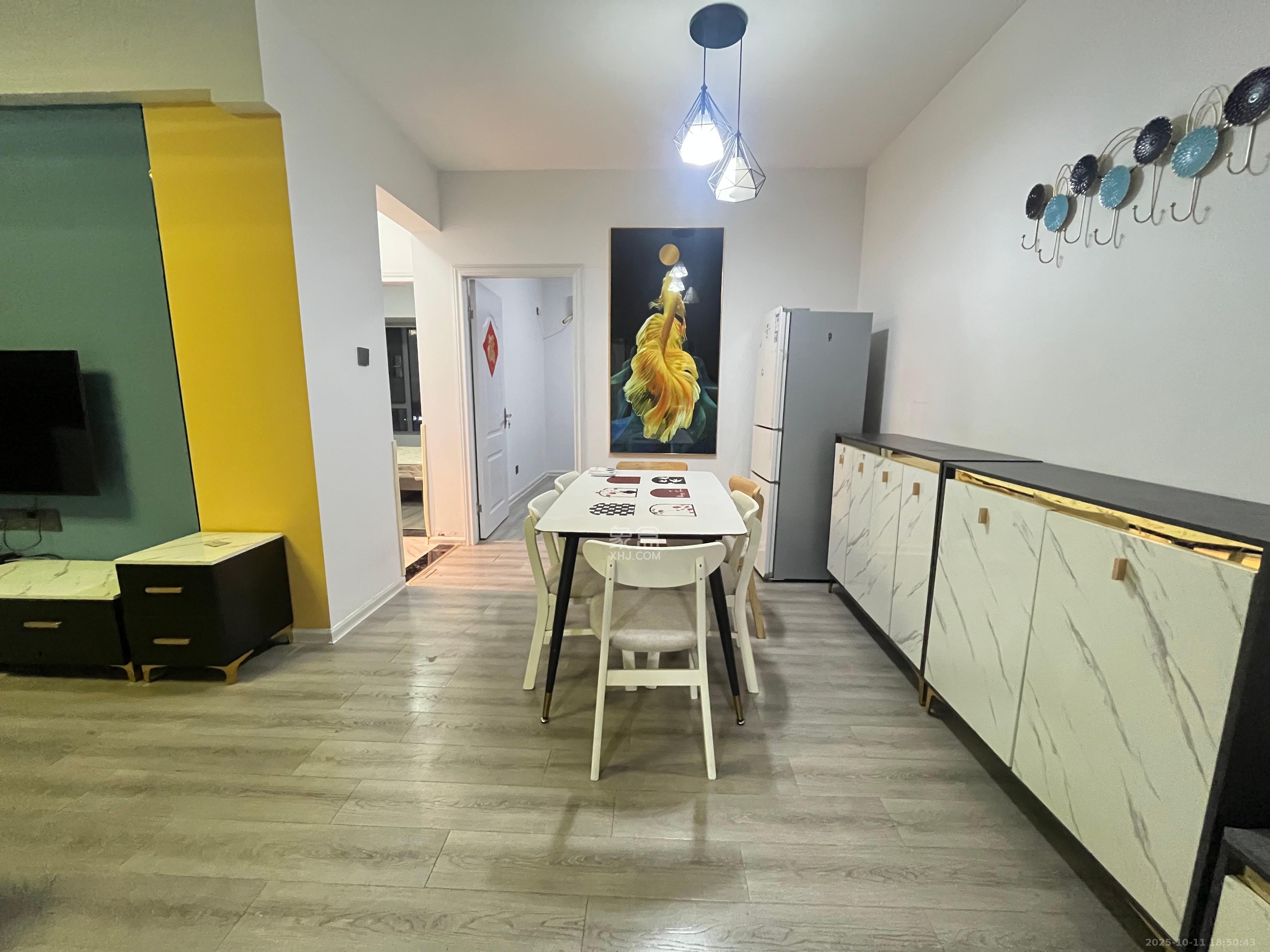 世茂铂翠湾四期(世茂悦享) 3室2厅1卫 2800.0元/月 世茂铂翠湾四期(世茂悦享) 3室2厅1卫 2800.0元/月室内图