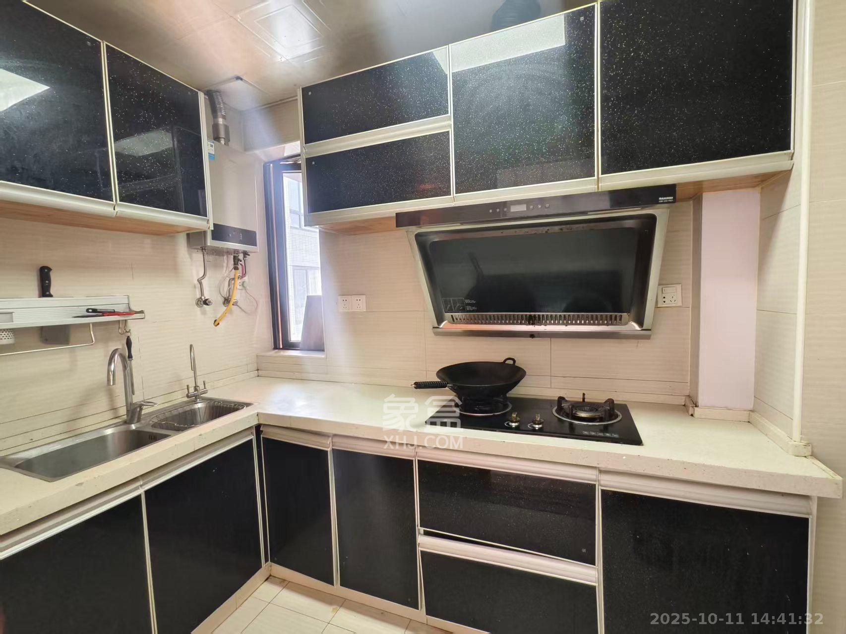 盛地尊域  4室2厅2卫    1900.0元/月室内图