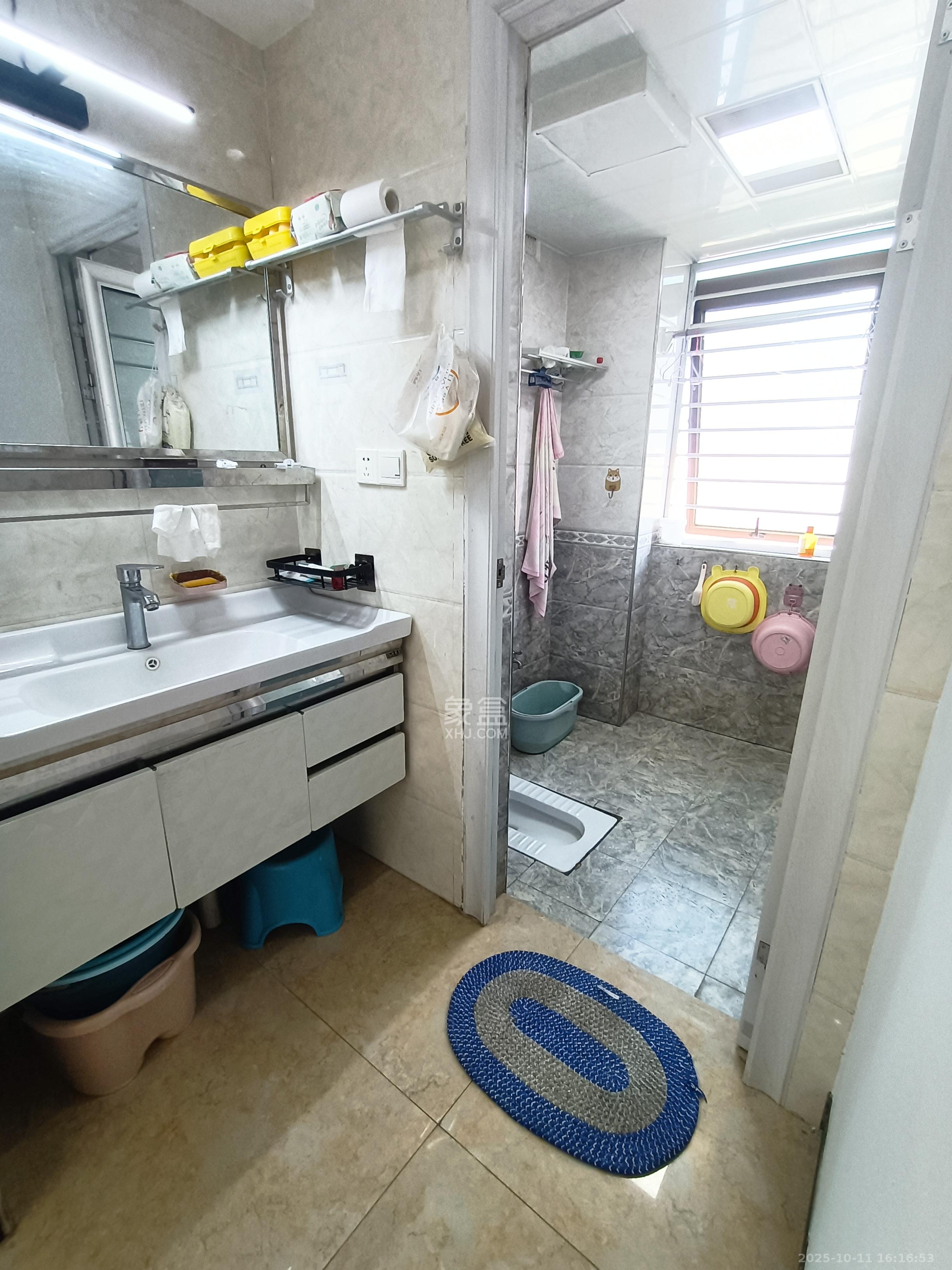 和泉嘉园  3室2厅1卫    1700.0元/月 和泉嘉园  3室2厅1卫    1700.0元/月室内图