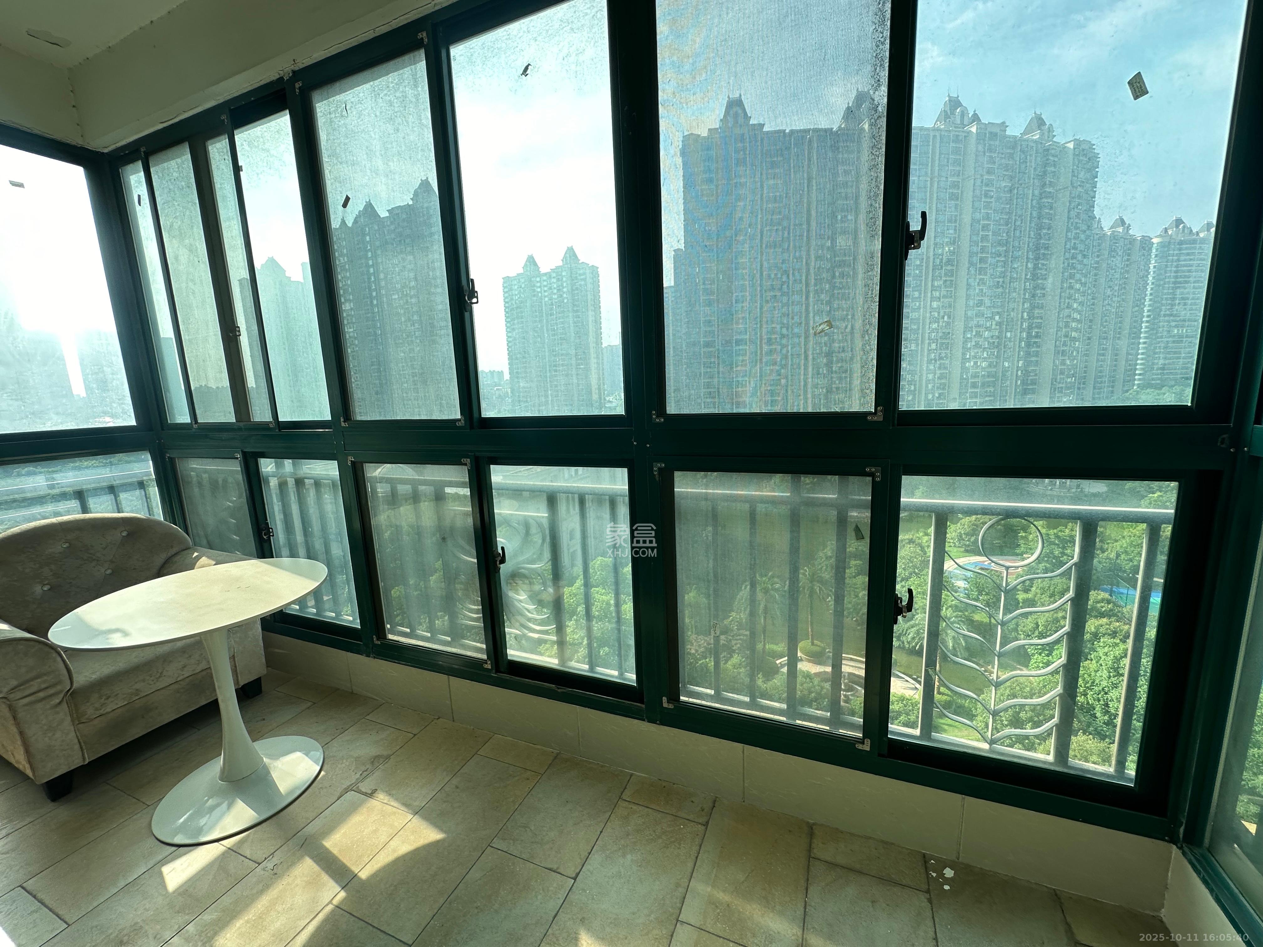 恒大雅苑 3室2厅1卫 2600.0元/月 恒大雅苑 3室2厅1卫 2600.0元/月室内图